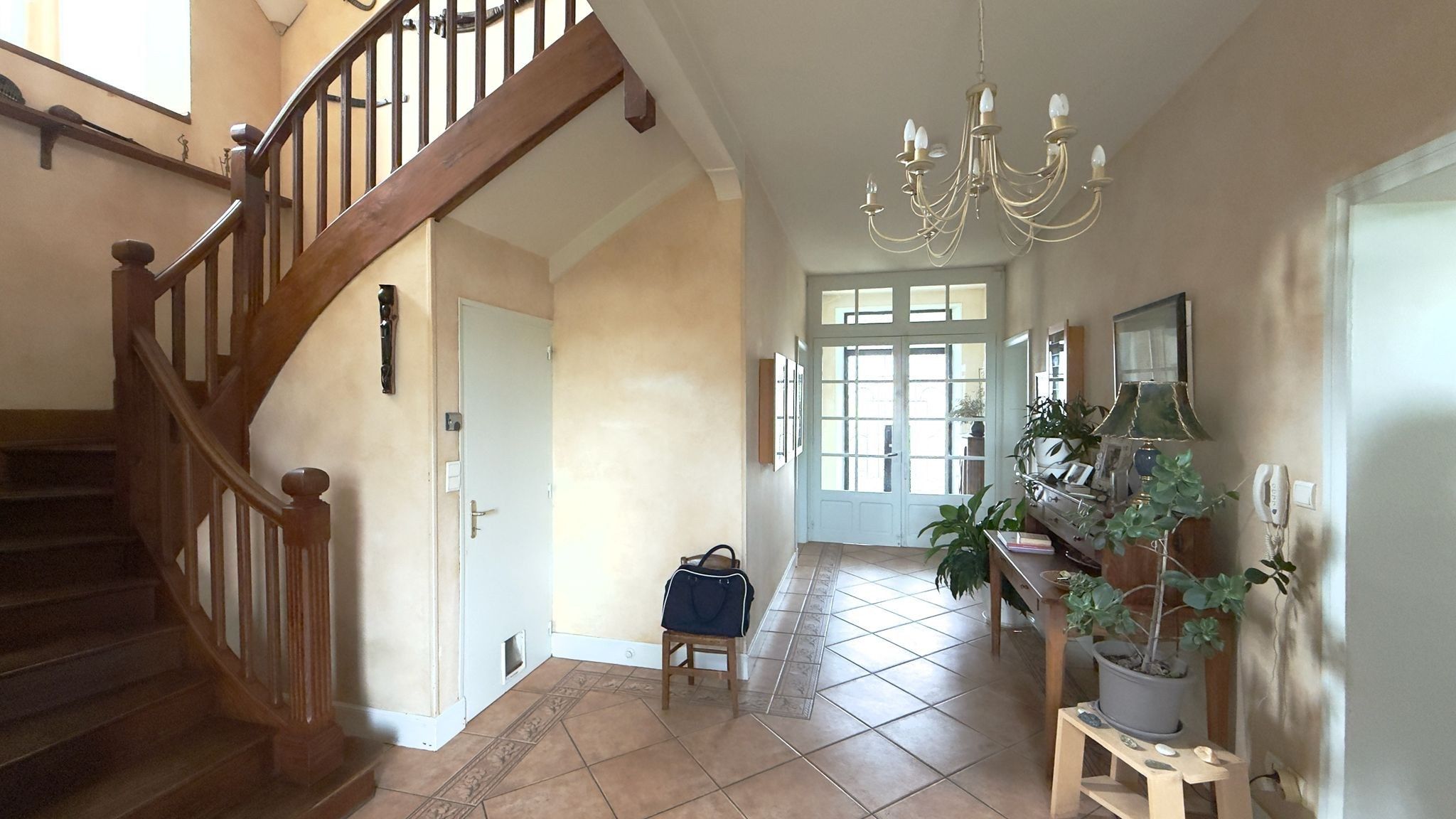 luxury house 7 Rooms for sale on LAVAUR (81500)