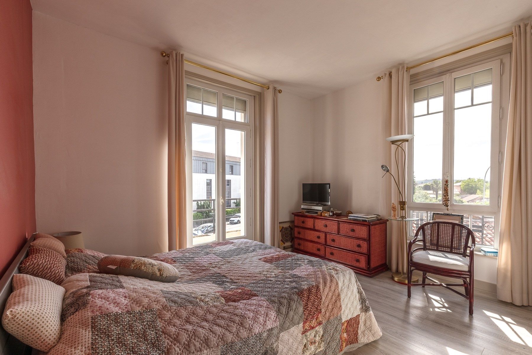 luxury house 7 Rooms for sale on LAVAUR (81500)
