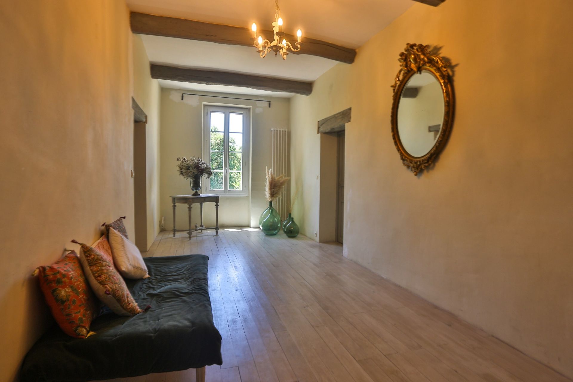 maison de luxe 18 Pièces en vente sur REILLANNE (04110)