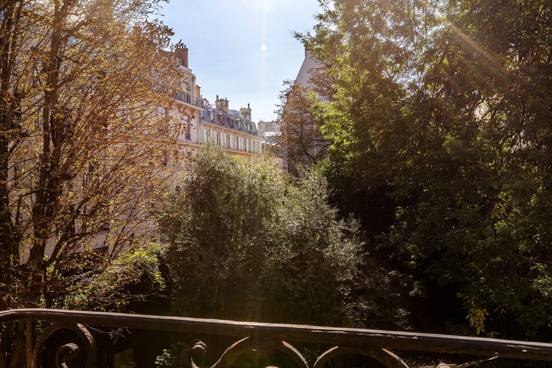 luxury apartment 7 Rooms for sale on PARIS (75007)