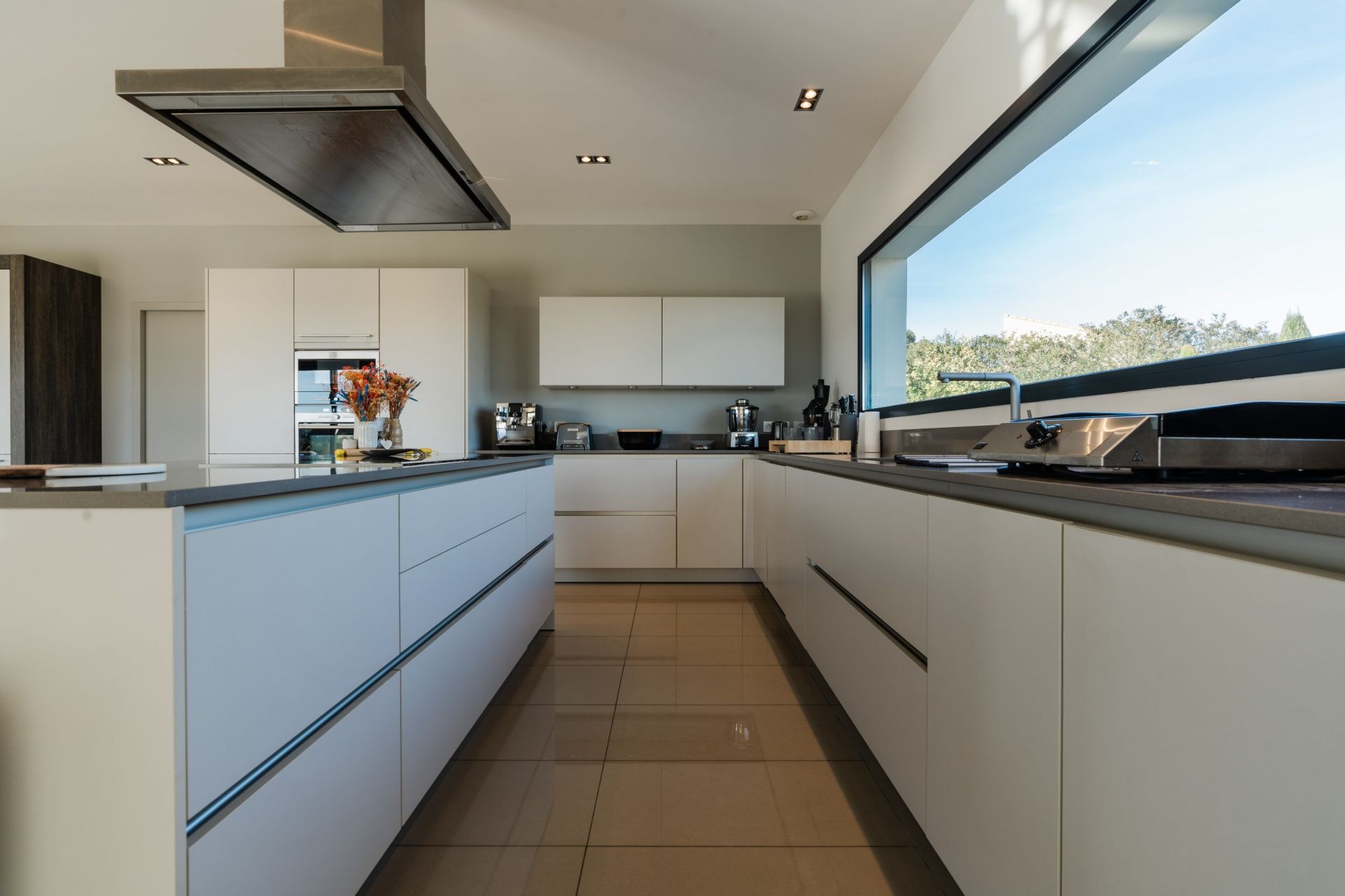 luxury house 7 Rooms for sale on PERPIGNAN (66000)