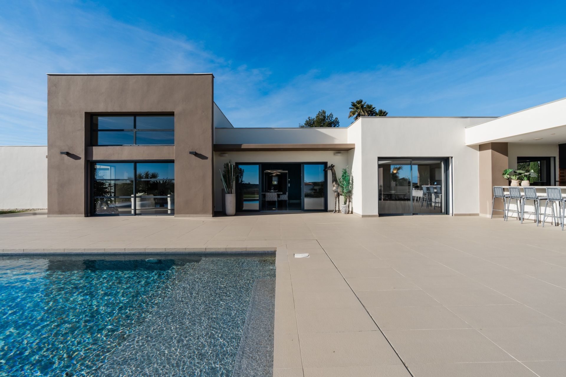 luxury house 7 Rooms for sale on PERPIGNAN (66000)