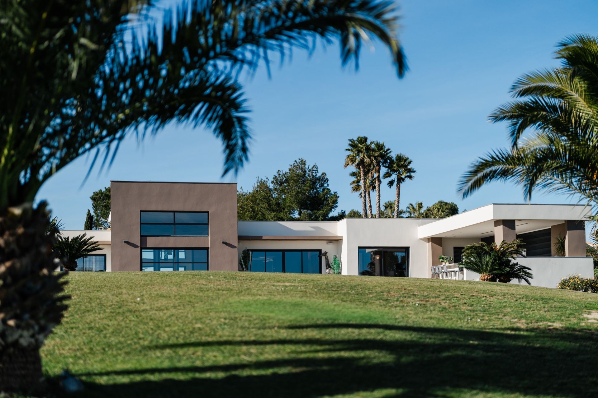 luxury house 7 Rooms for sale on PERPIGNAN (66000)