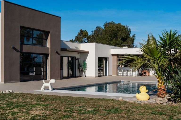 luxury house 7 Rooms for sale on PERPIGNAN (66000)