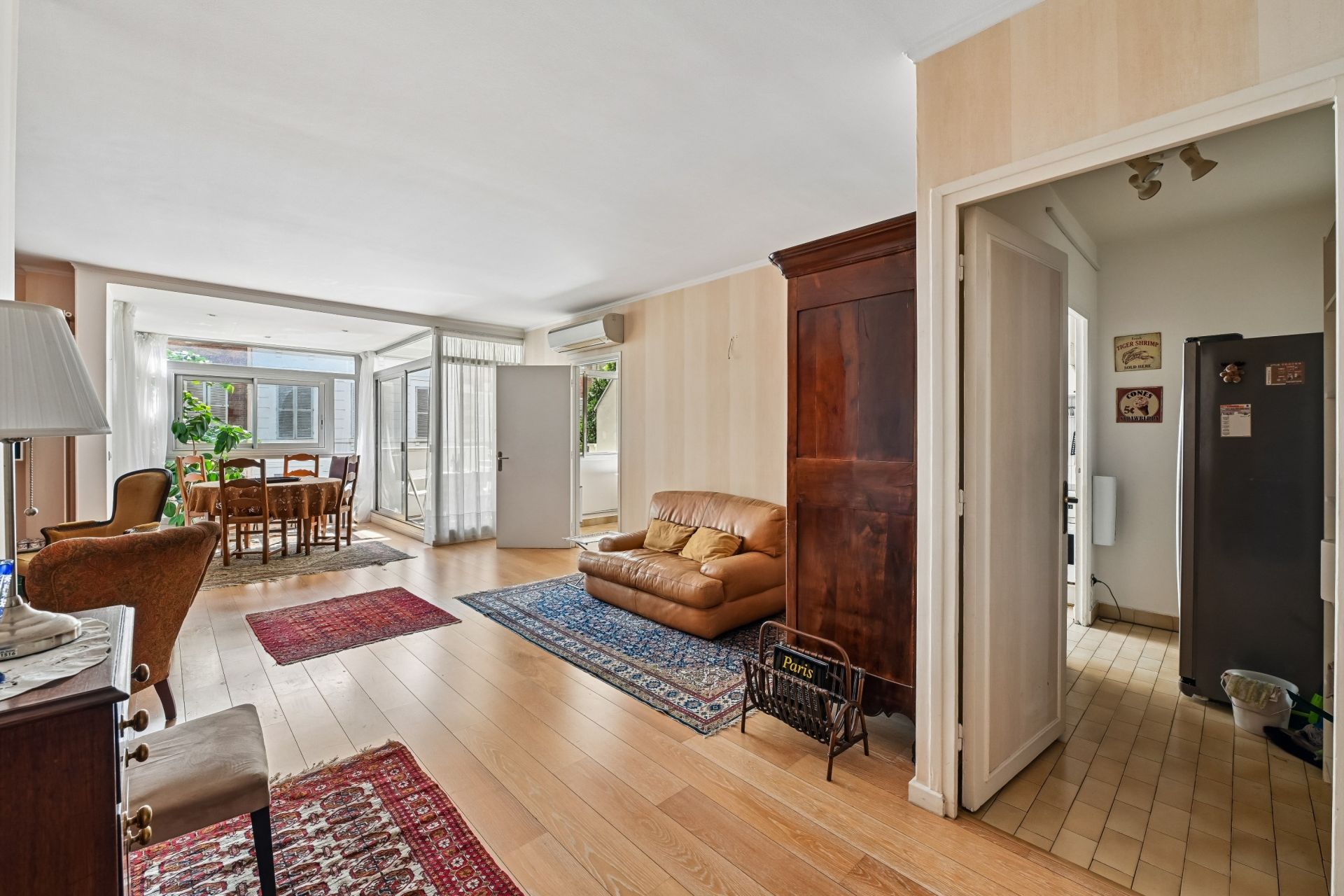 luxury apartment 7 Rooms for sale on PARIS (75016)