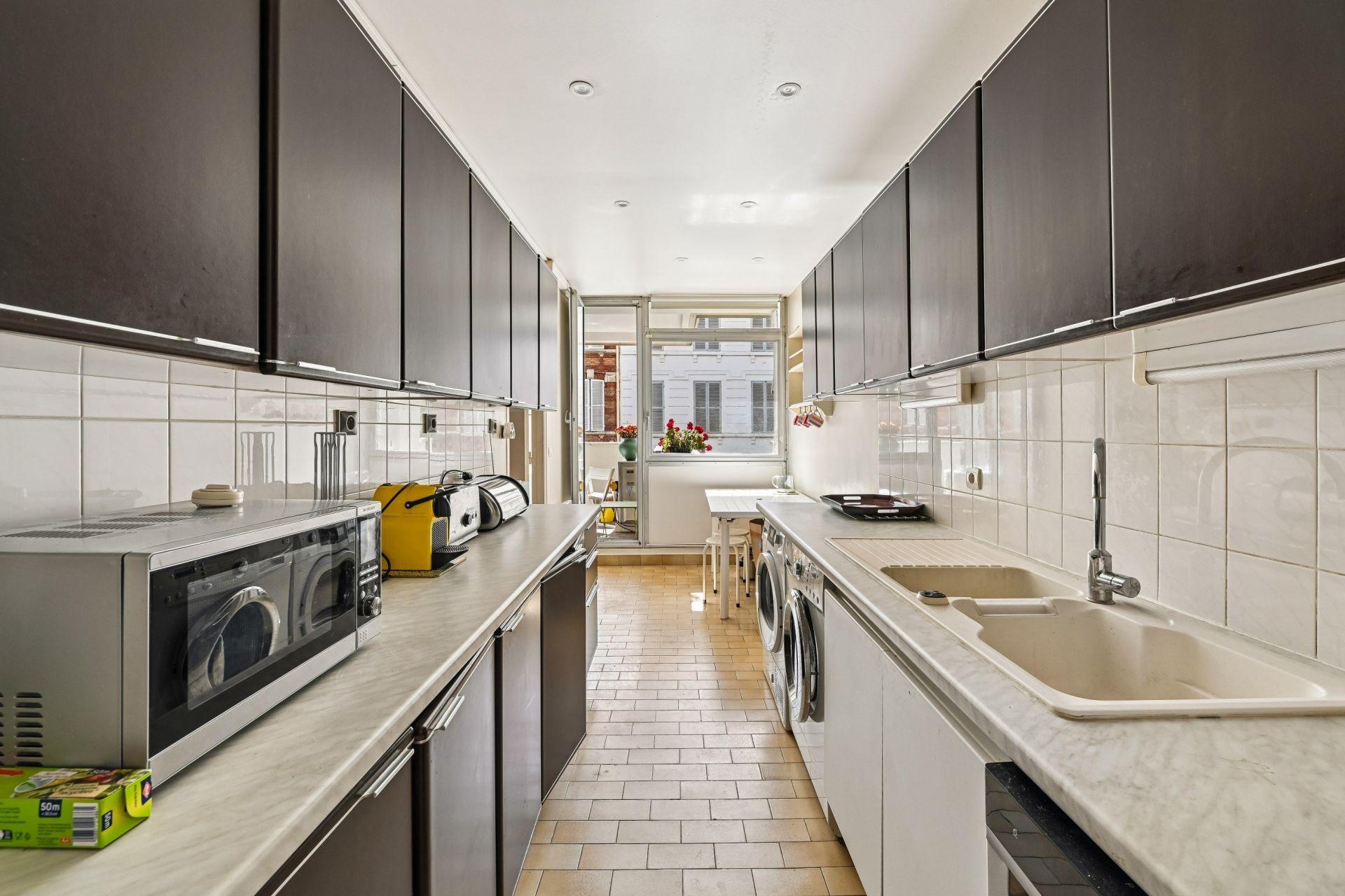 luxury apartment 7 Rooms for sale on PARIS (75016)