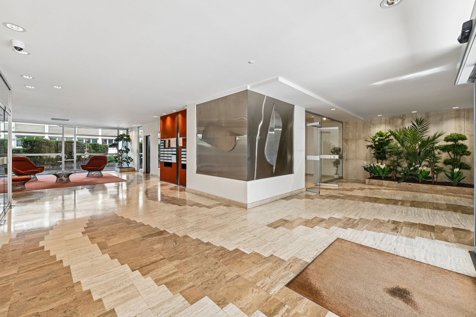 luxury apartment 7 Rooms for sale on PARIS (75016)