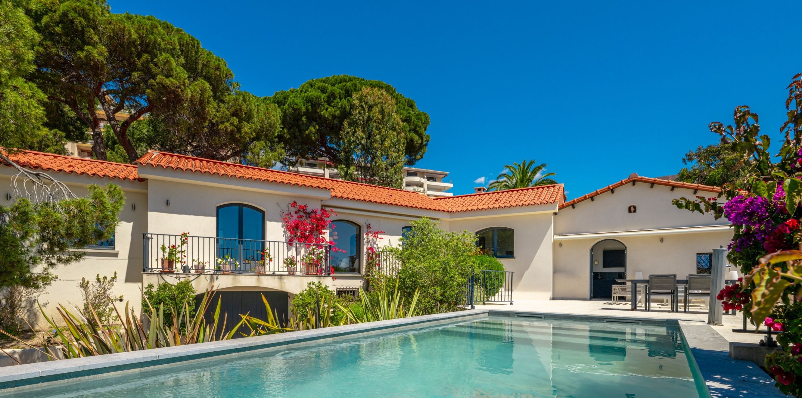luxury villa 7 Rooms for sale on AJACCIO (20000)