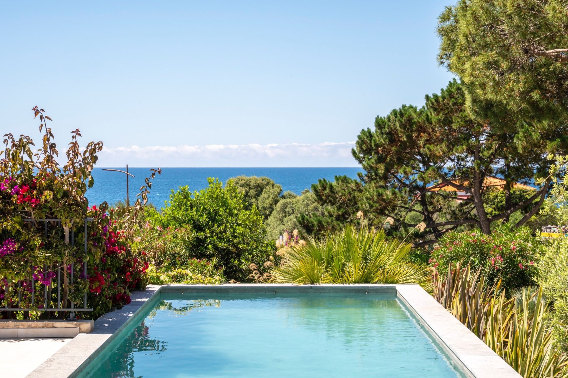 luxury villa 7 Rooms for sale on AJACCIO (20000)