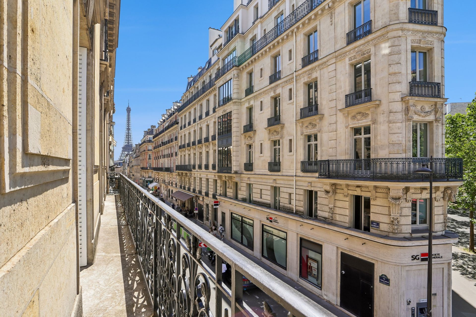luxury apartment 7 Rooms for sale on PARIS (75016)