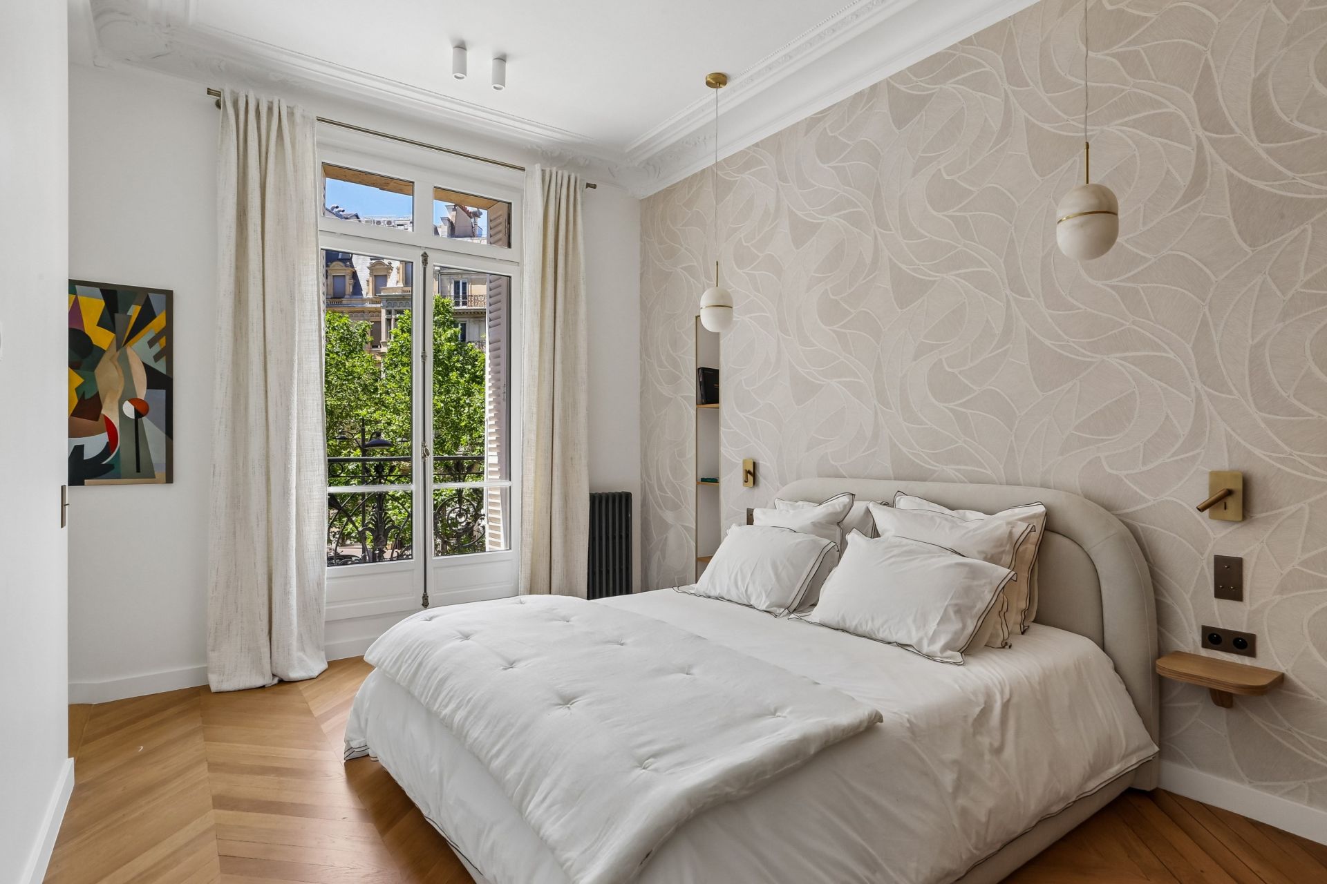 luxury apartment 7 Rooms for sale on PARIS (75016)