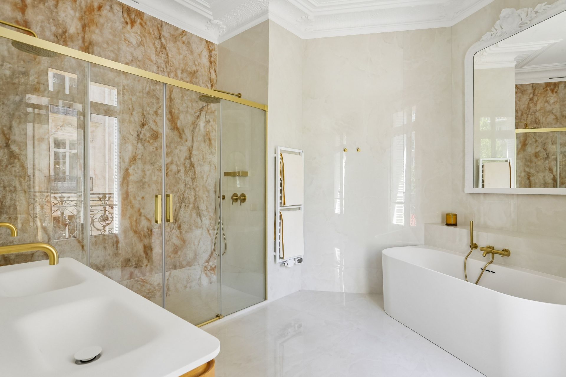 luxury apartment 7 Rooms for sale on PARIS (75016)