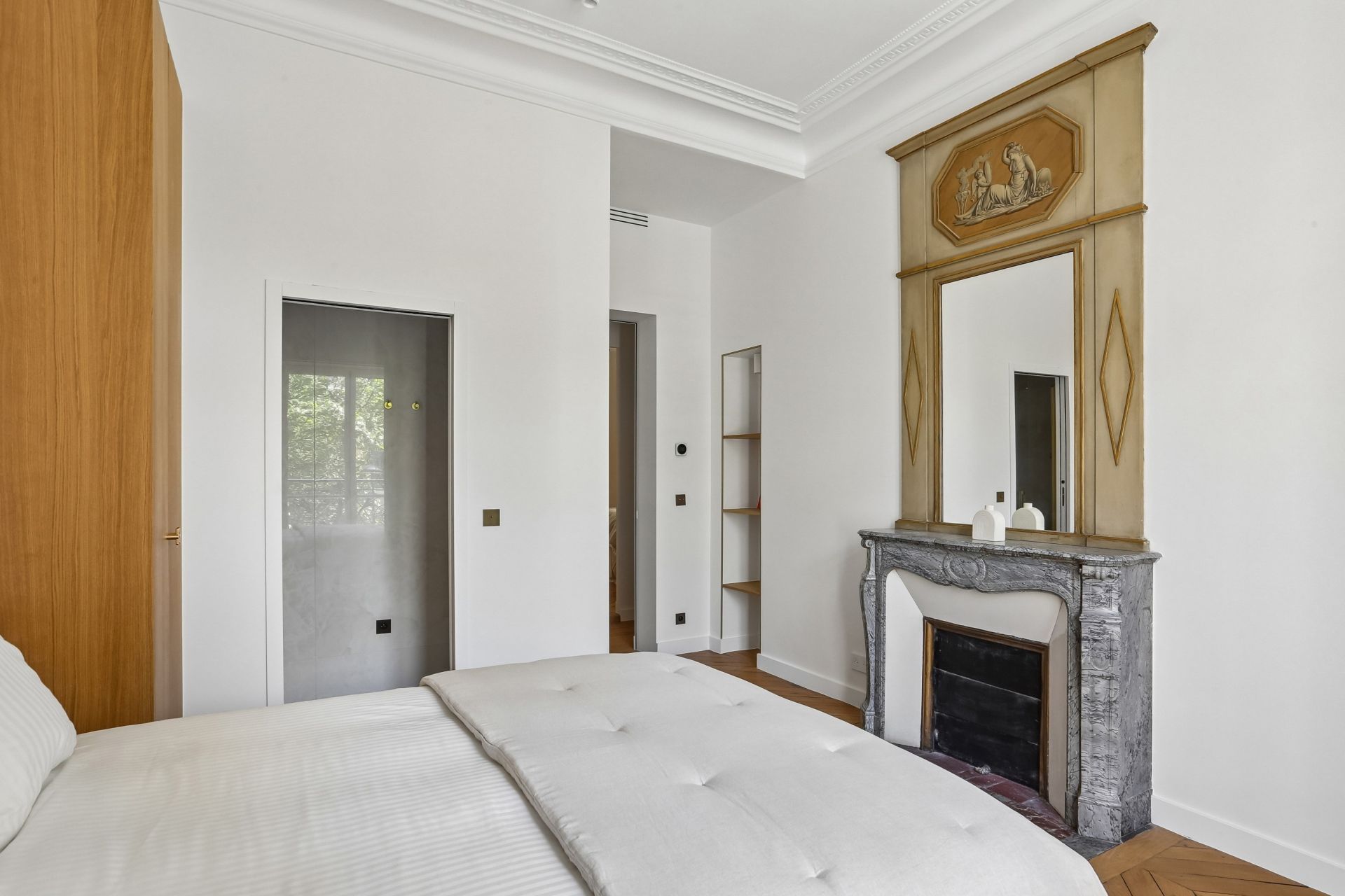 luxury apartment 7 Rooms for sale on PARIS (75016)
