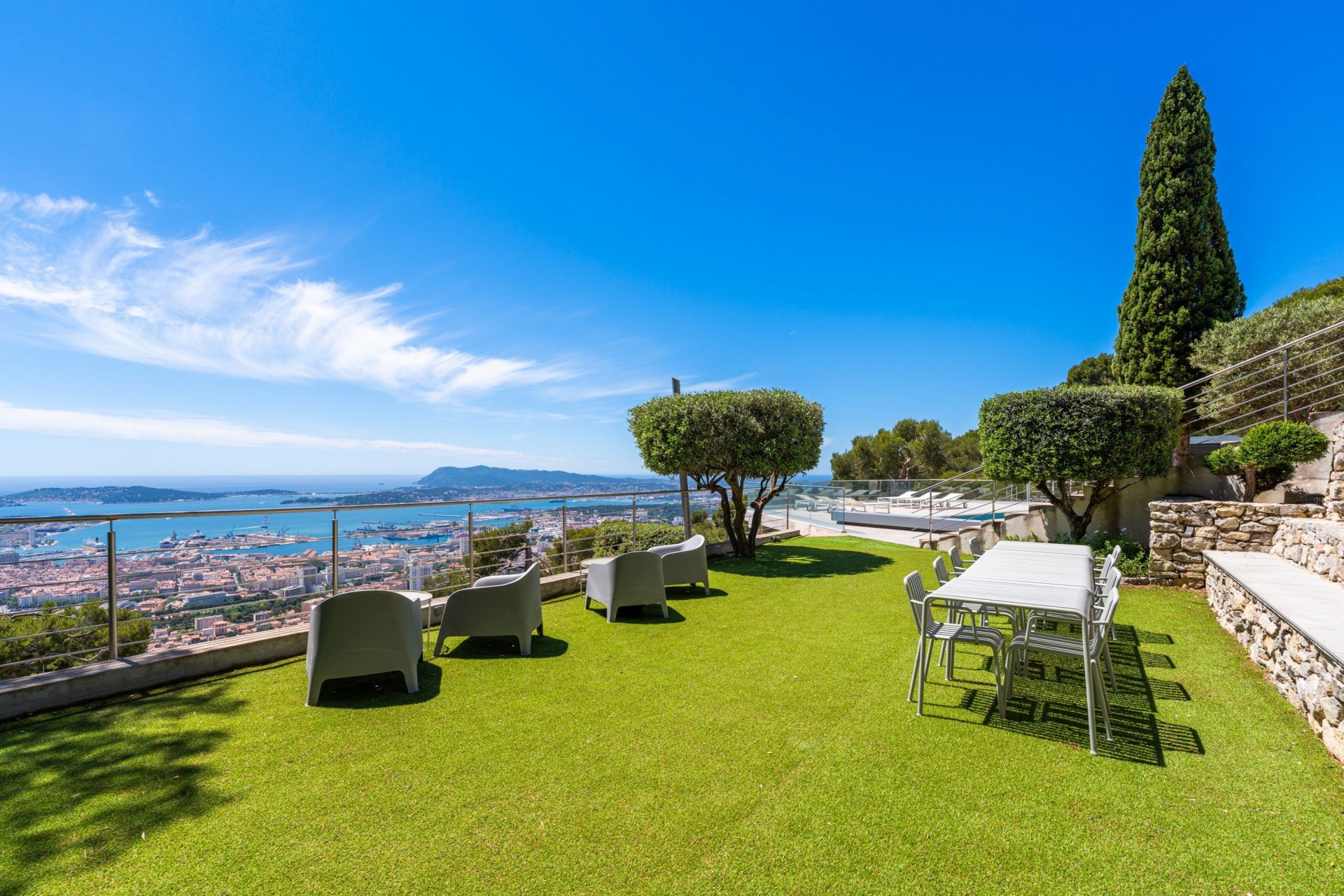 maison de luxe 10 Pièces en vente sur TOULON (83200)