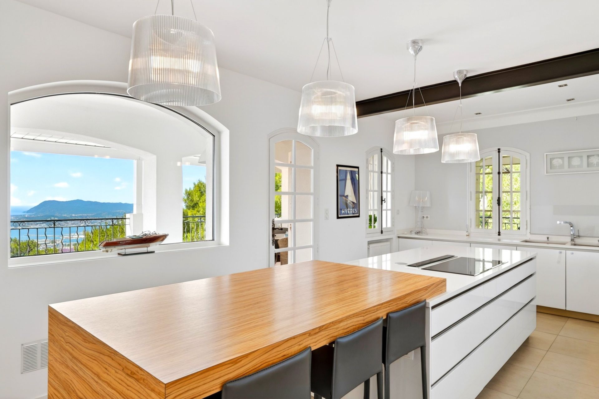maison de luxe 10 Pièces en vente sur TOULON (83200)