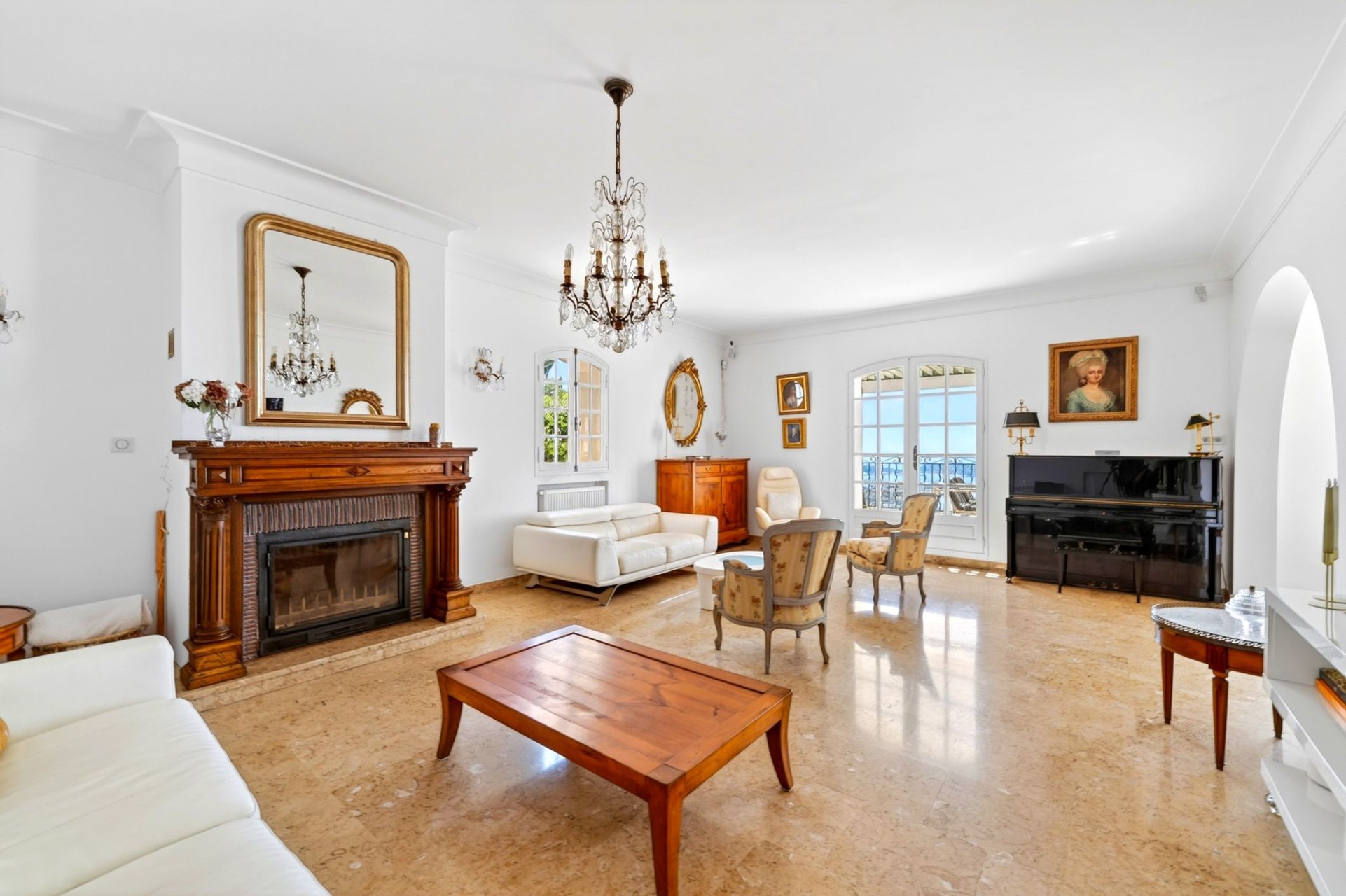 maison de luxe 10 Pièces en vente sur TOULON (83200)