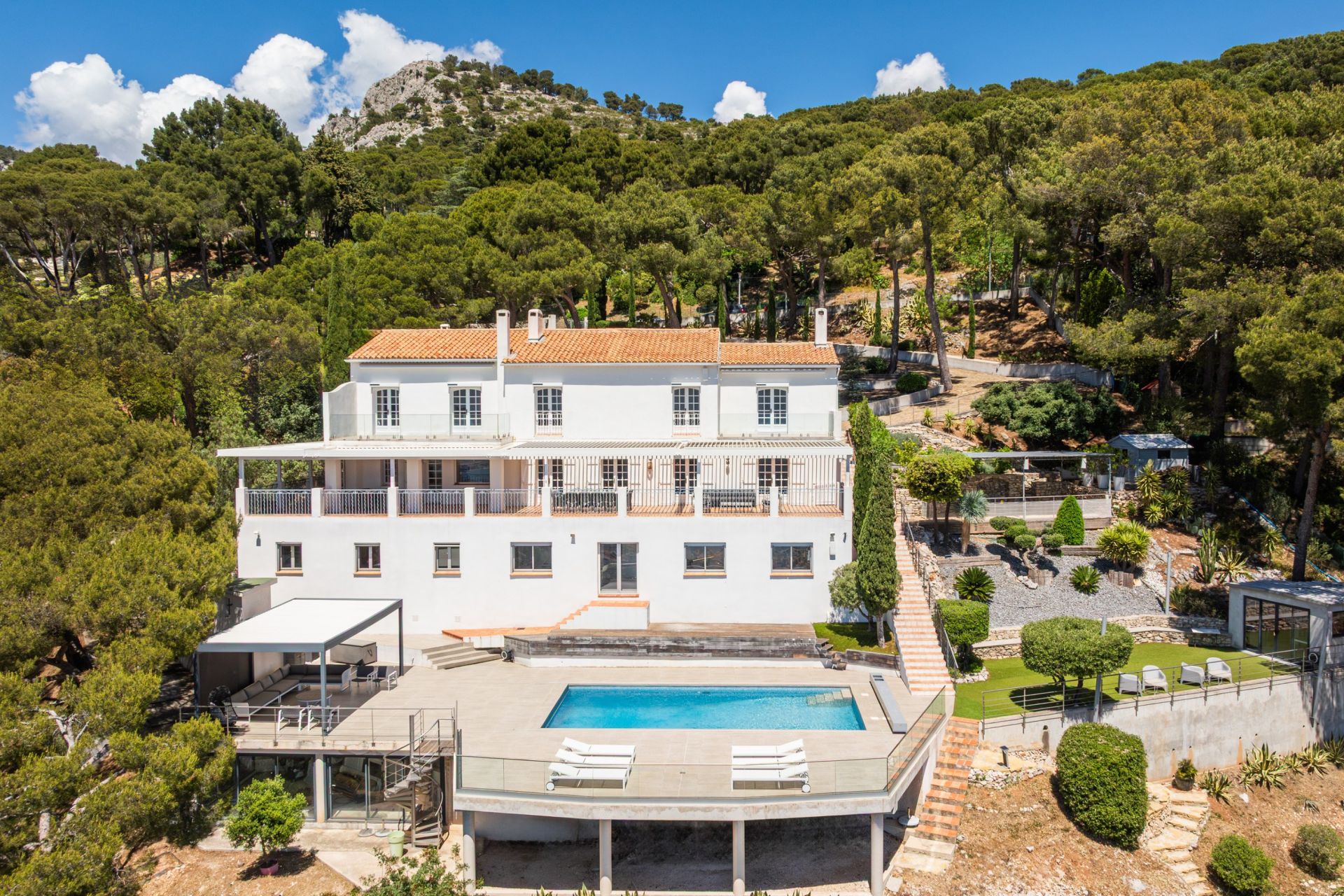 maison de luxe 10 Pièces en vente sur TOULON (83200)