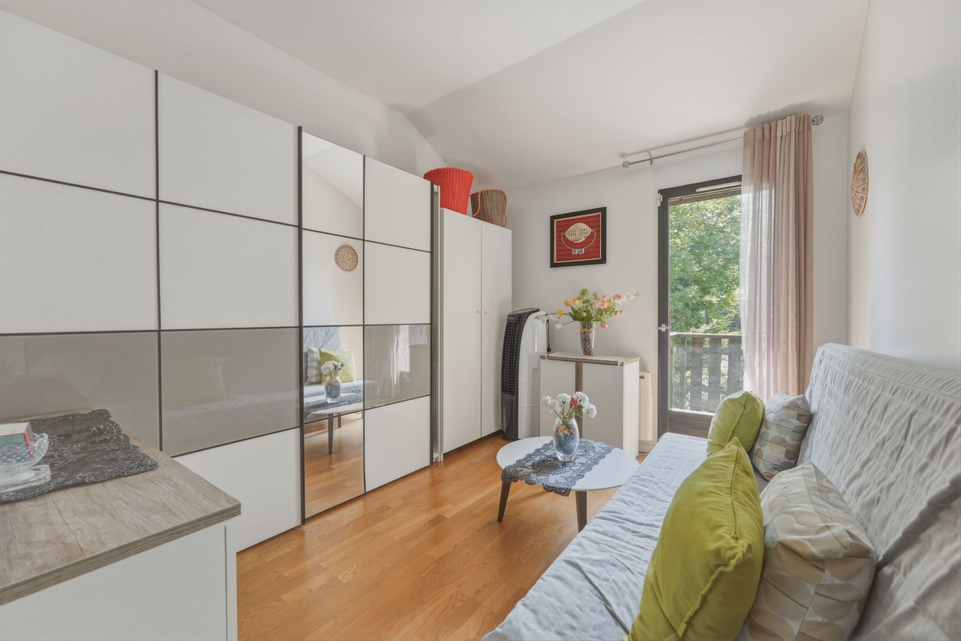 luxury house 5 Rooms for sale on FERNEY VOLTAIRE (01210)
