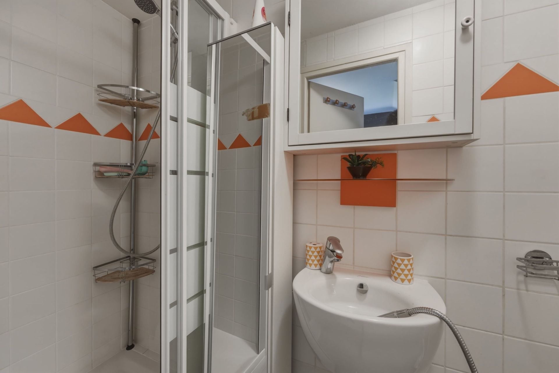 luxury house 5 Rooms for sale on FERNEY VOLTAIRE (01210)