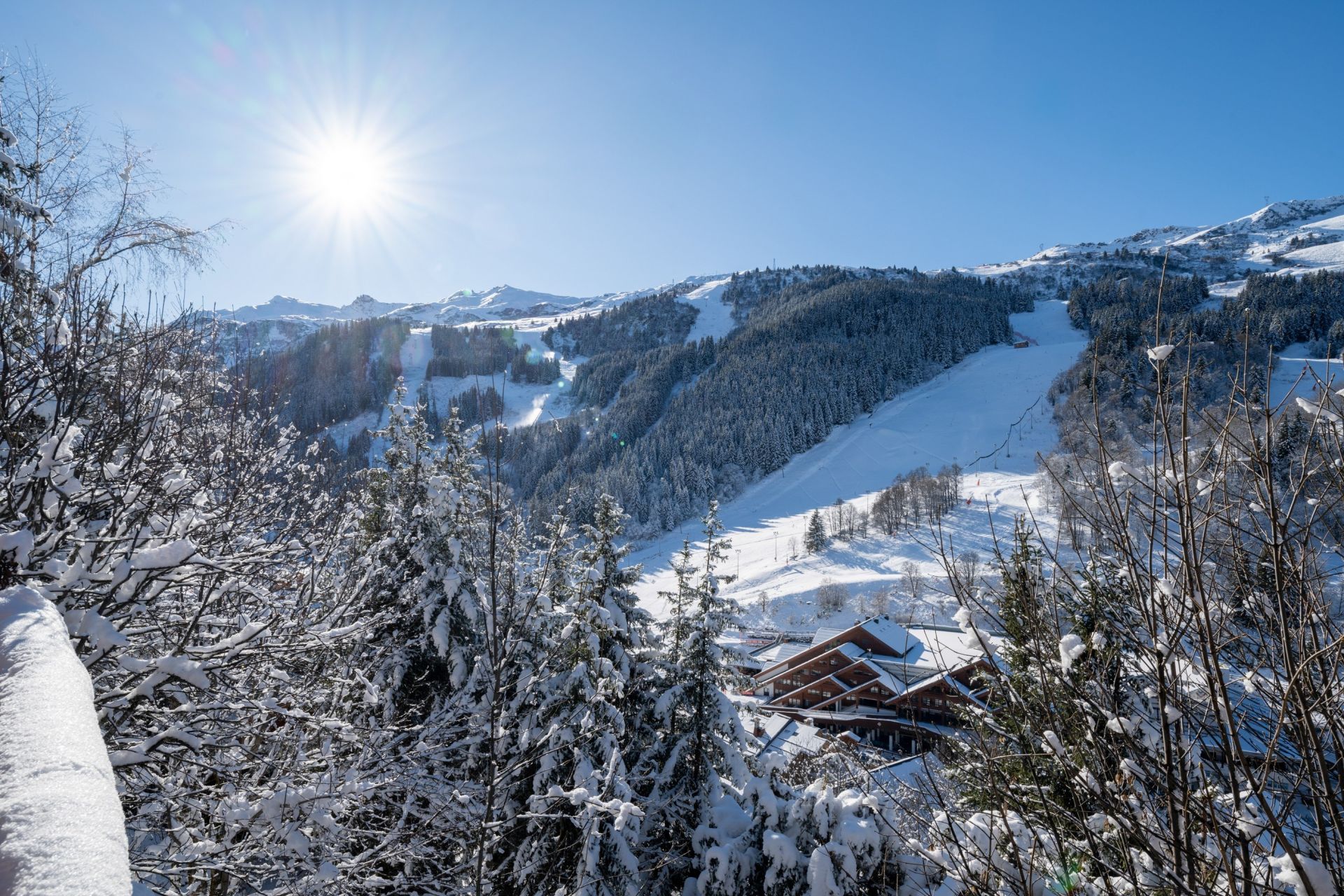 luxury chalet 7 Rooms for seasonal rent on MERIBEL LES ALLUES (73550)