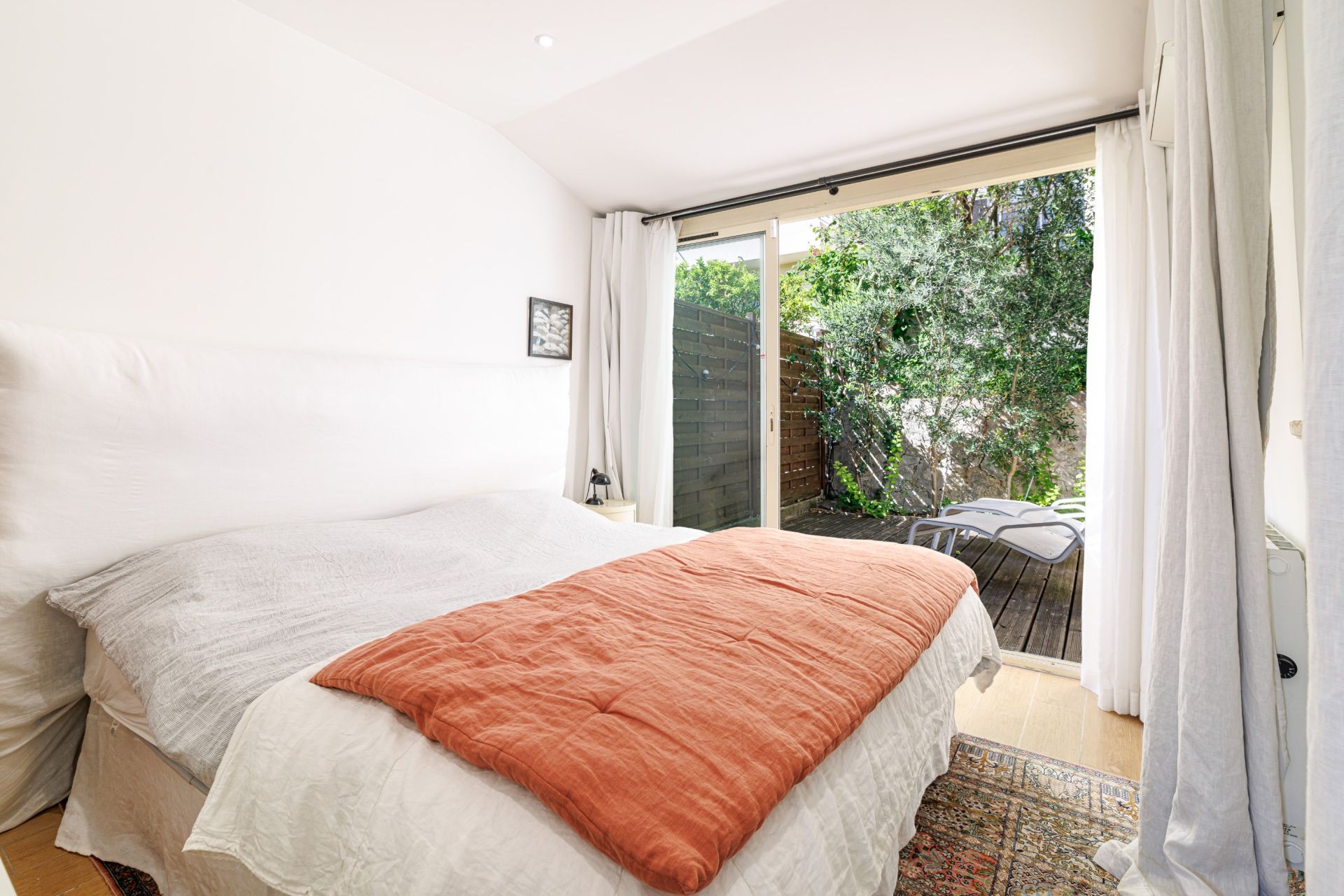 luxury house 5 Rooms for sale on NICE (06000)