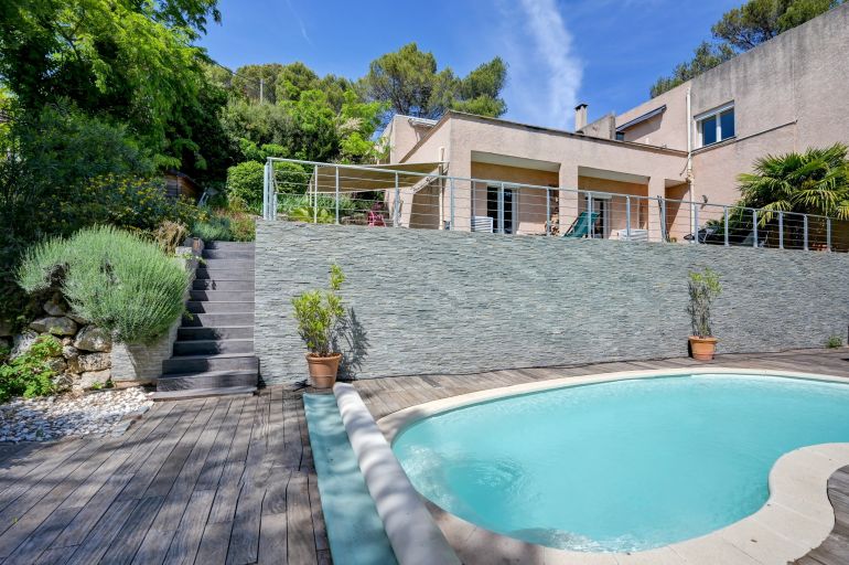appartement de luxe 3 Pièces en vente sur EGUILLES (13510)