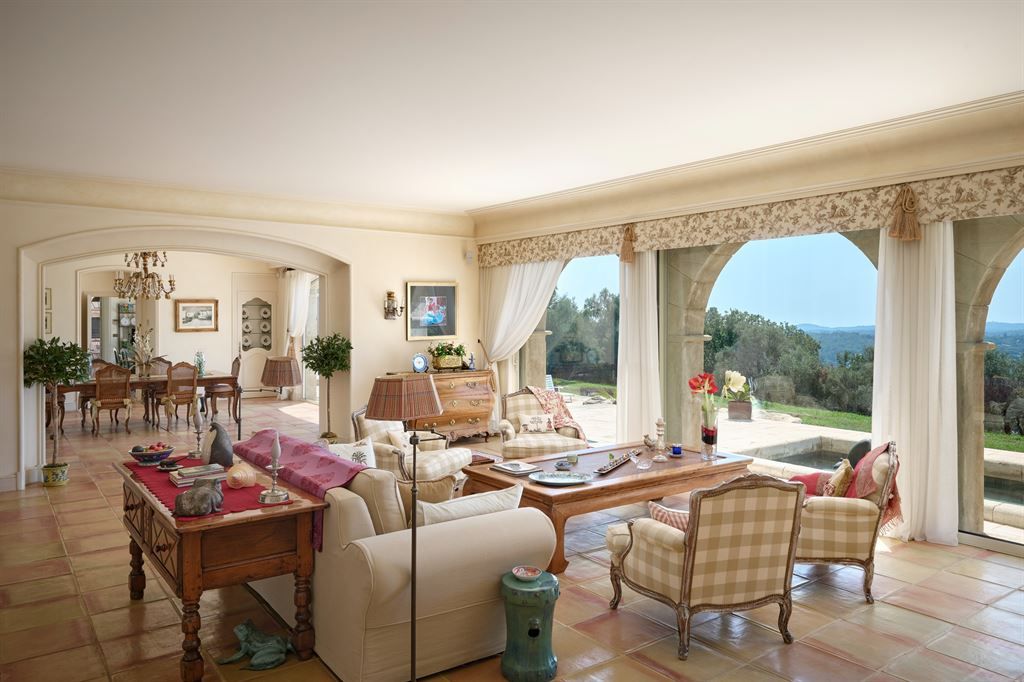 maison provençale de luxe 8 Pièces en vente sur CHATEAUNEUF GRASSE (06740)