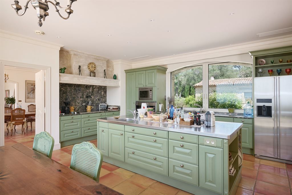 maison provençale de luxe 8 Pièces en vente sur CHATEAUNEUF GRASSE (06740)
