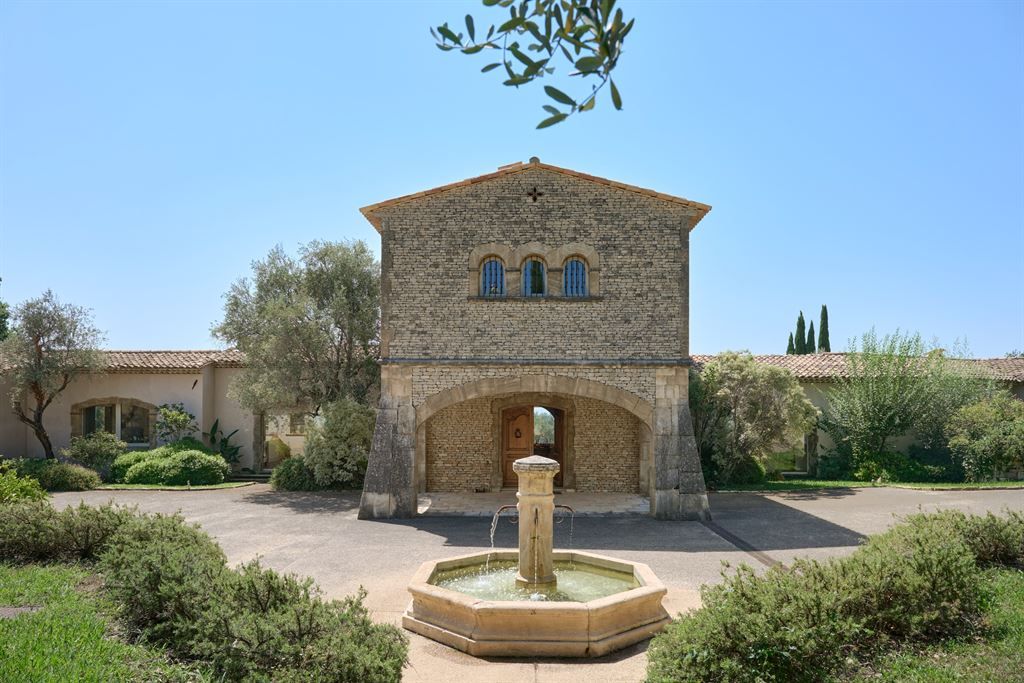 maison provençale de luxe 8 Pièces en vente sur CHATEAUNEUF GRASSE (06740)