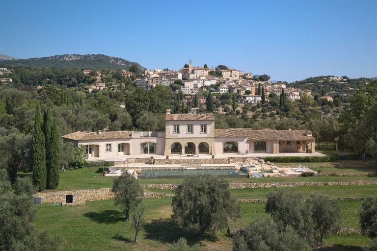maison provençale de luxe 8 Pièces en vente sur CHATEAUNEUF GRASSE (06740)