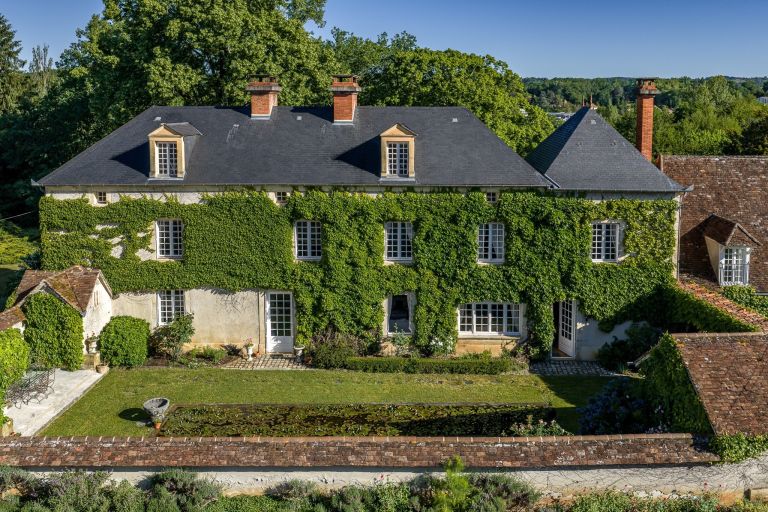 maison de luxe 21 Pièces en vente sur EXCIDEUIL (24160)