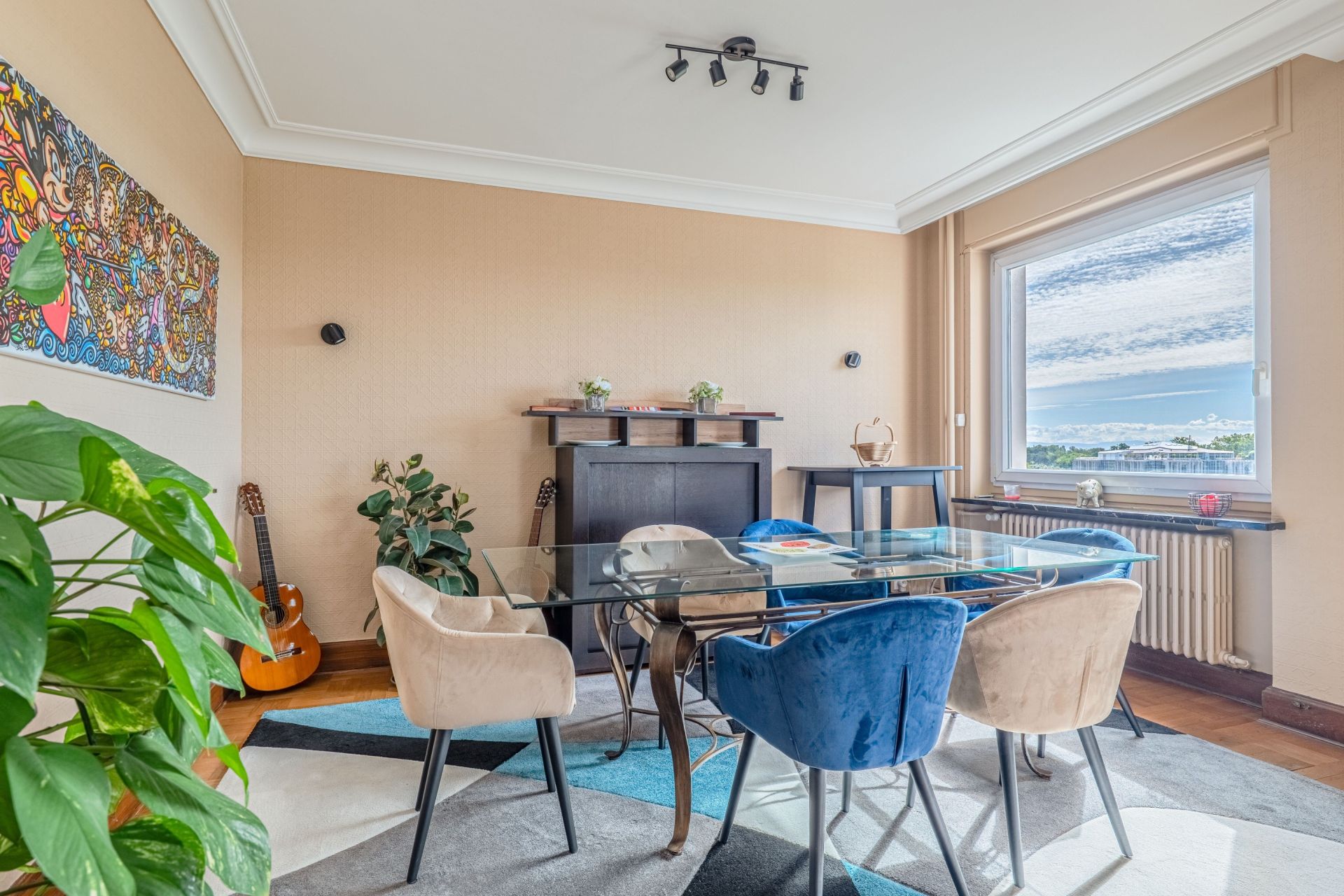 luxury apartment 6 Rooms for sale on CALUIRE ET CUIRE (69300)