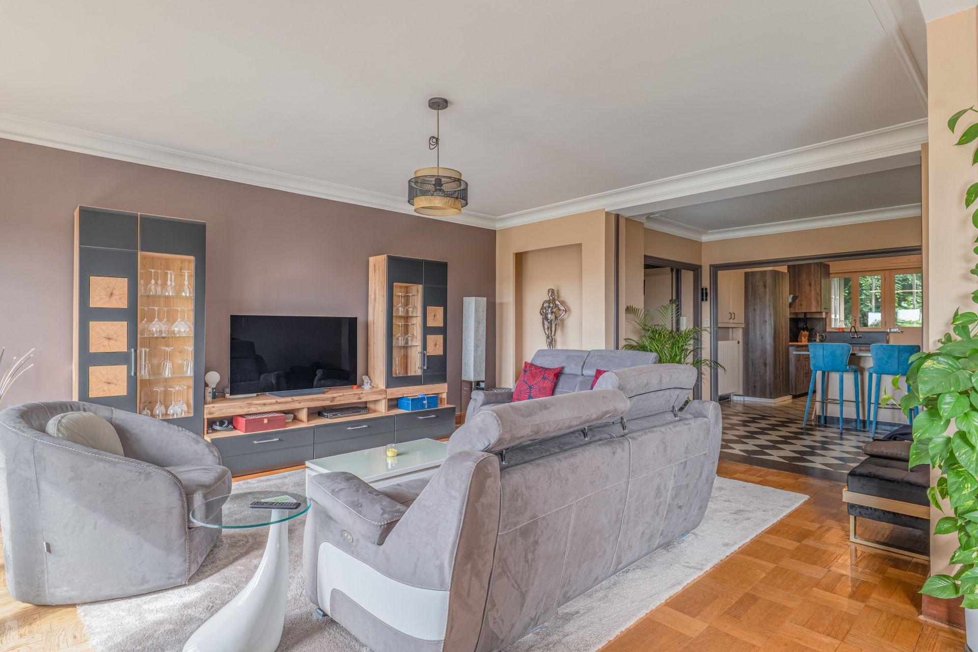 luxury apartment 6 Rooms for sale on CALUIRE ET CUIRE (69300)