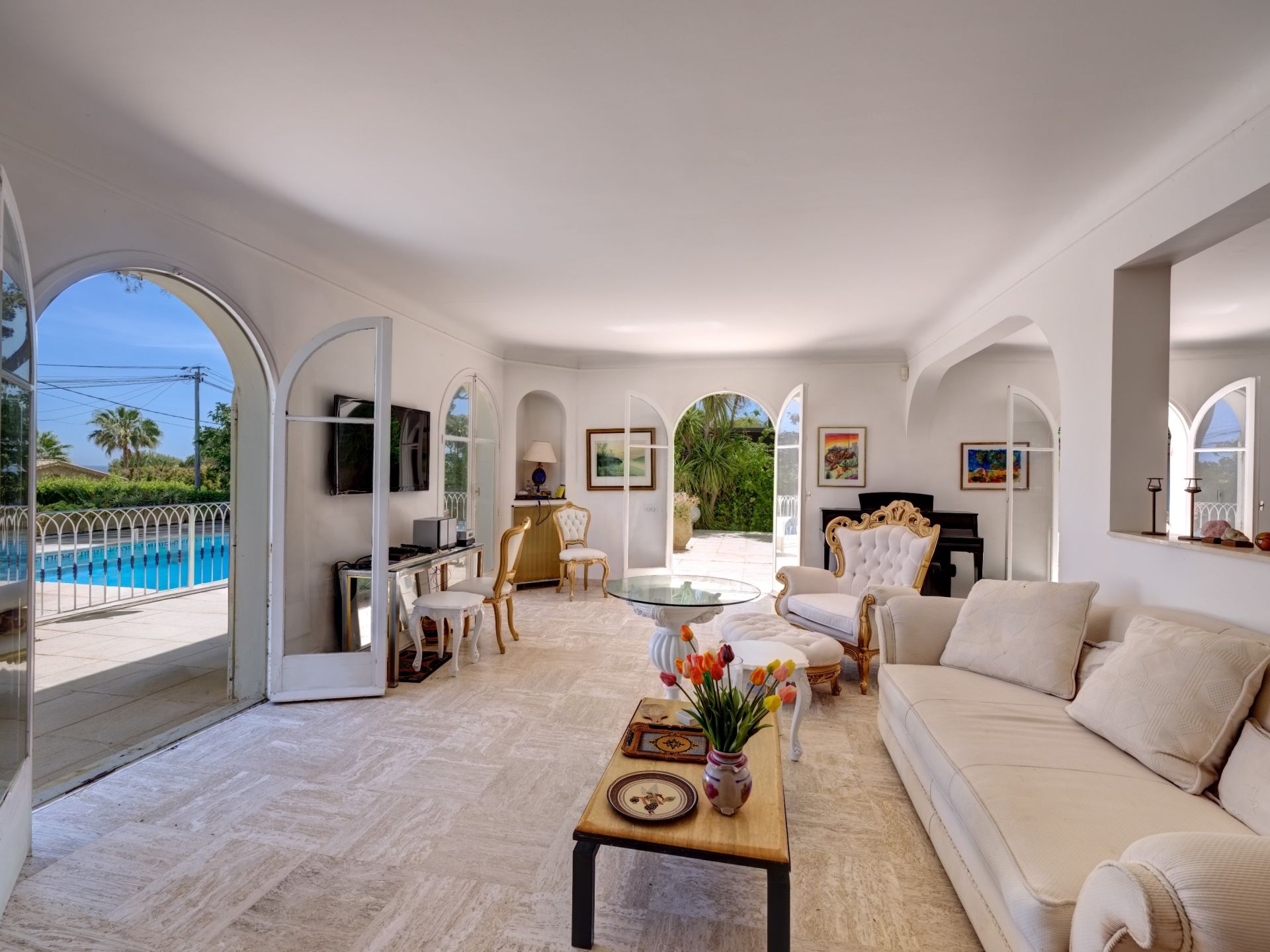 luxury villa 7 Rooms for sale on CAP D ANTIBES (06160)