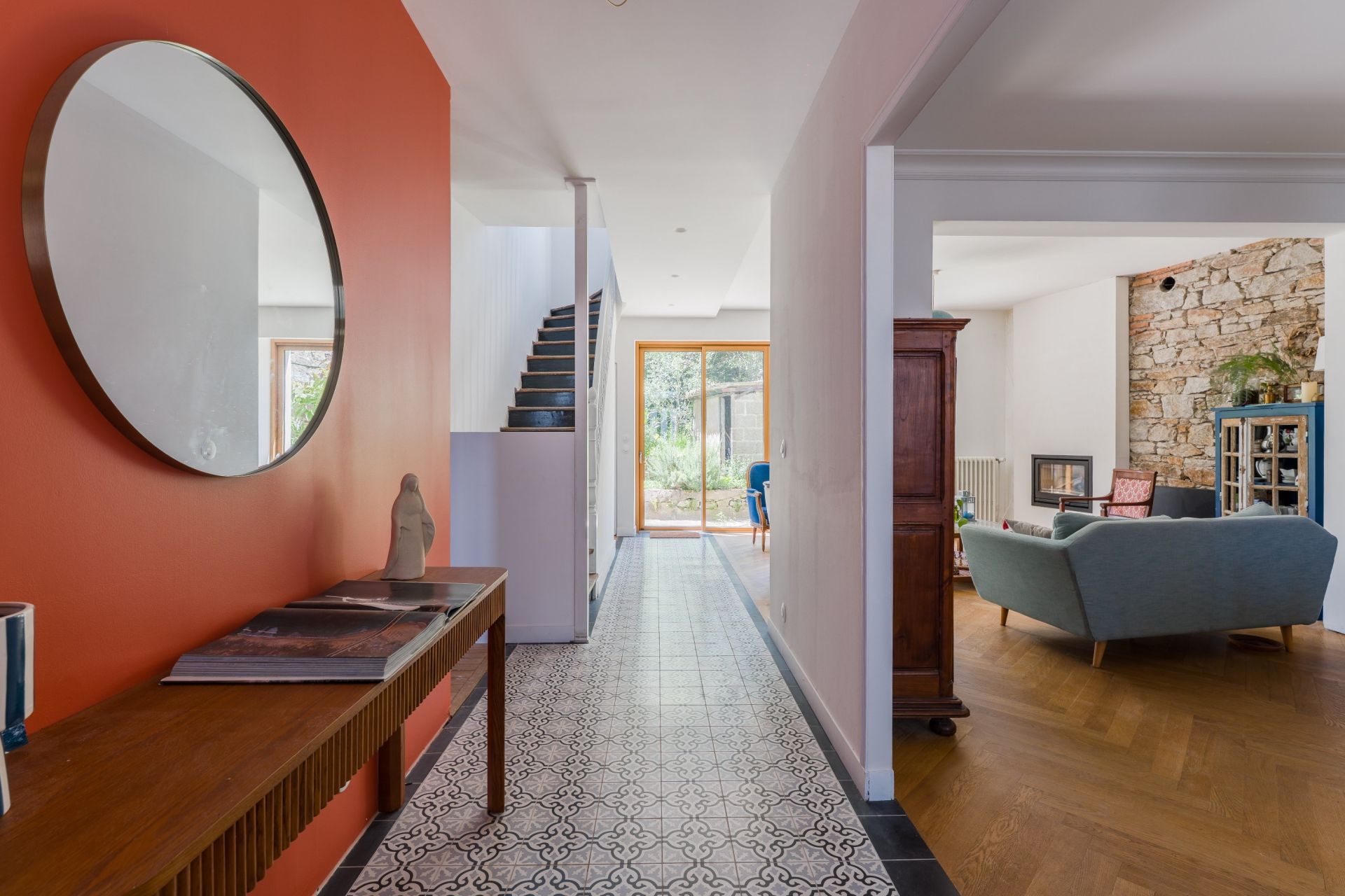 luxury house 8 Rooms for sale on NANTES (44100)