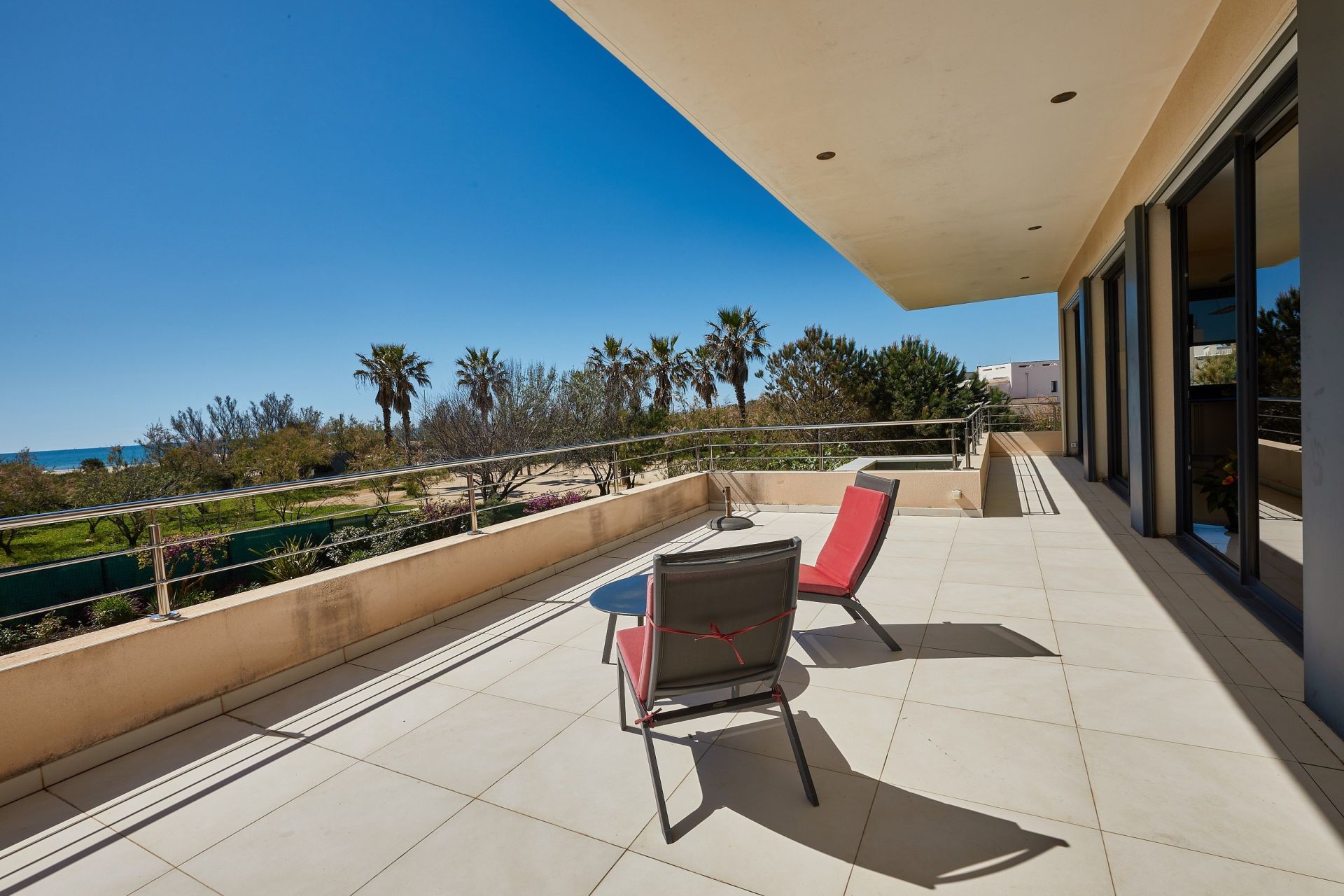 luxury house 6 Rooms for sale on SETE (34200)