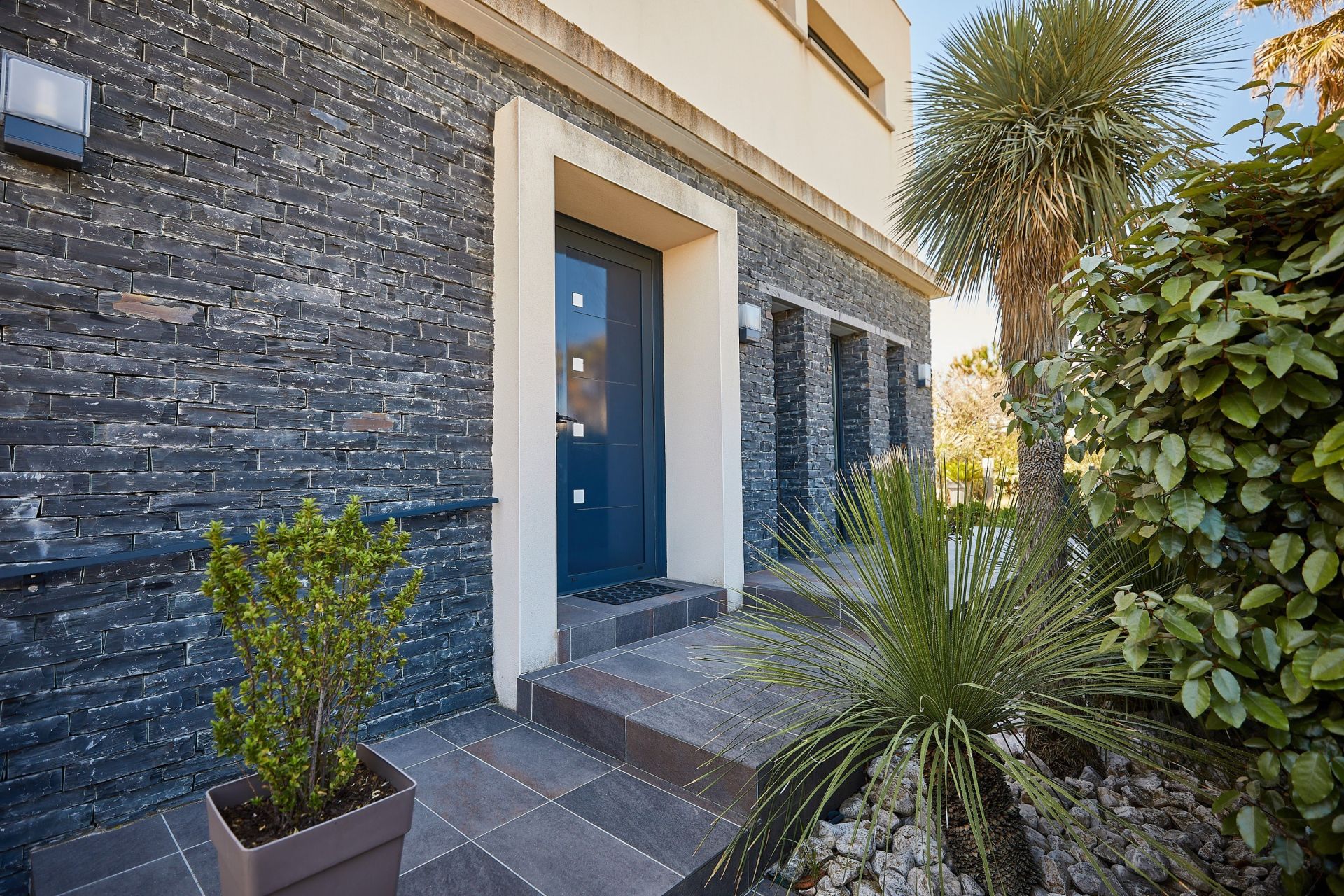 luxury house 6 Rooms for sale on SETE (34200)