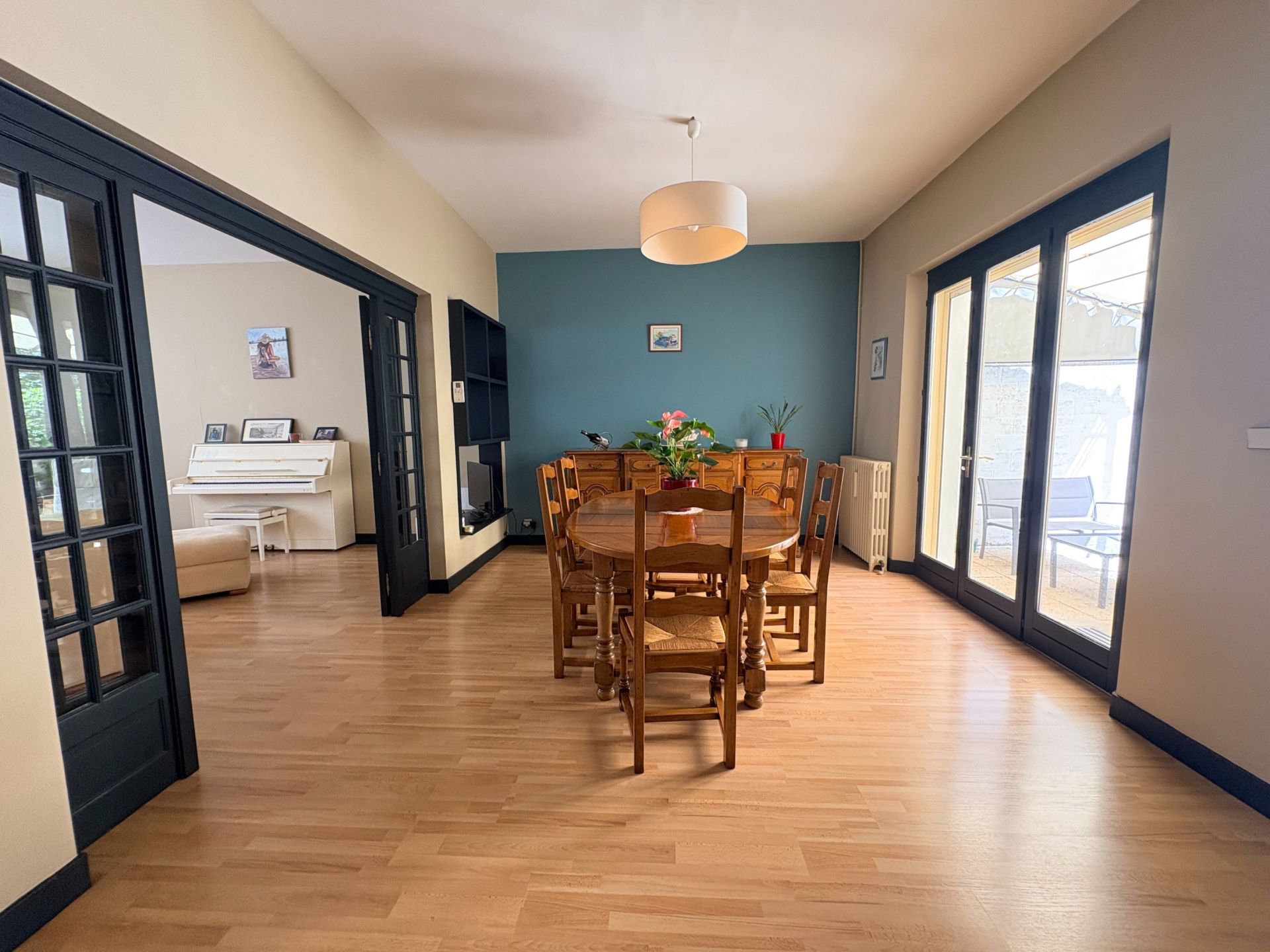 luxury house 6 Rooms for sale on ORLEANS (45000)