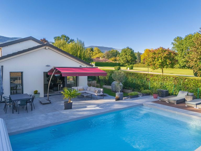maison de luxe 7 Pièces en vente sur DIVONNE LES BAINS (01220)