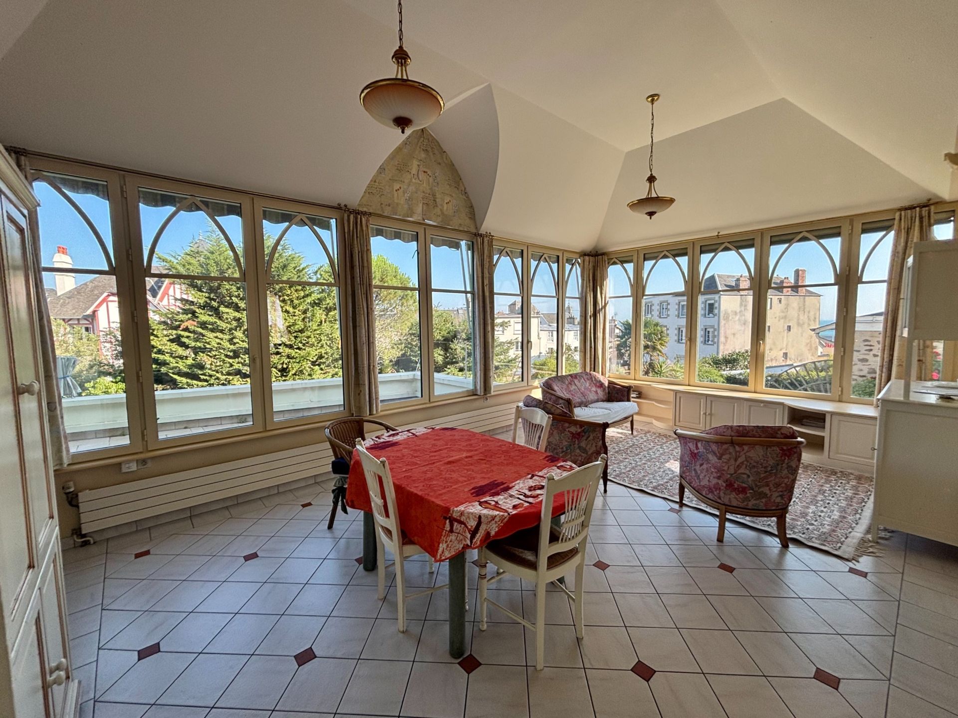 luxury house 8 Rooms for sale on GRANVILLE (50400)