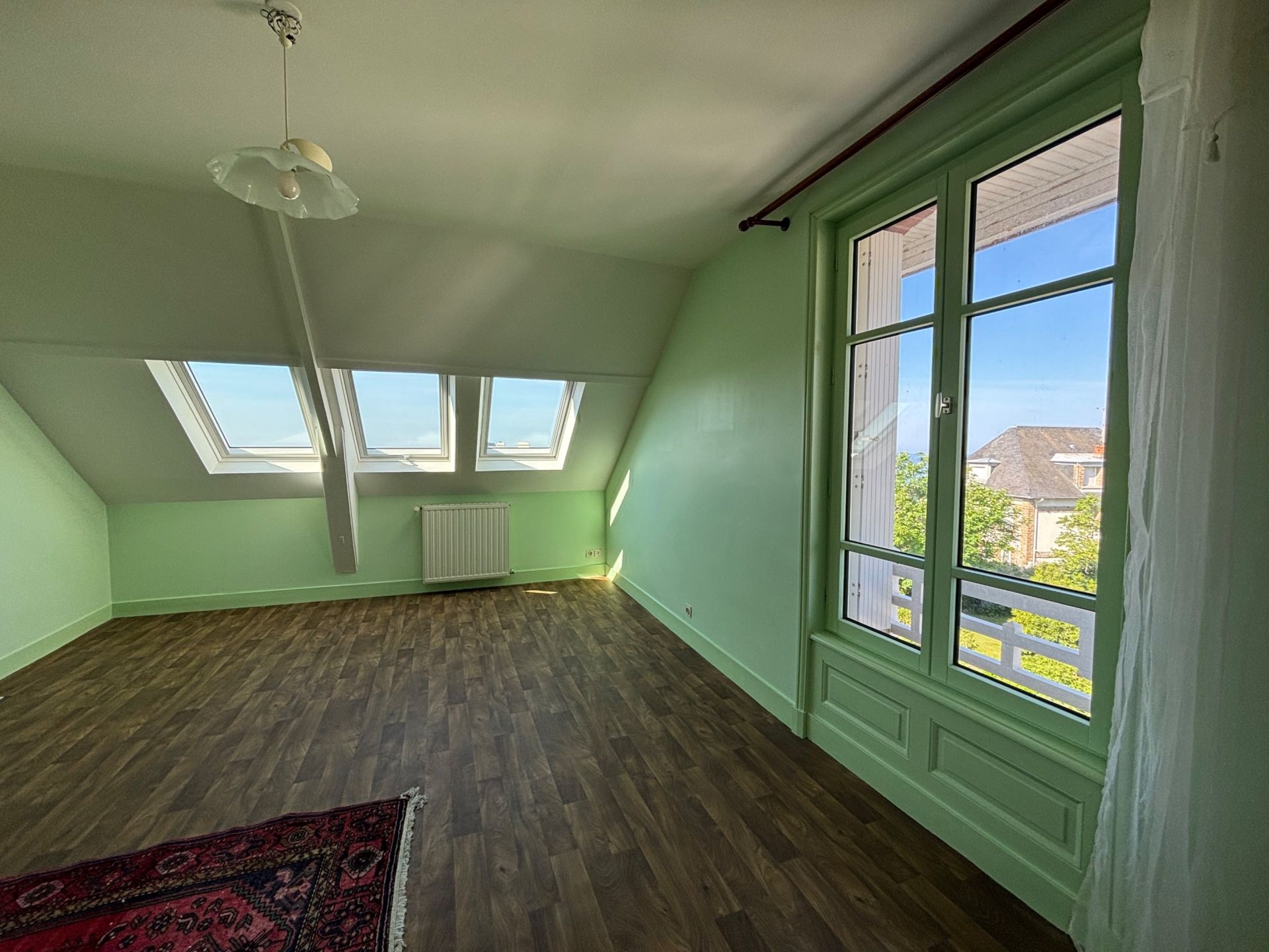 luxury house 8 Rooms for sale on GRANVILLE (50400)