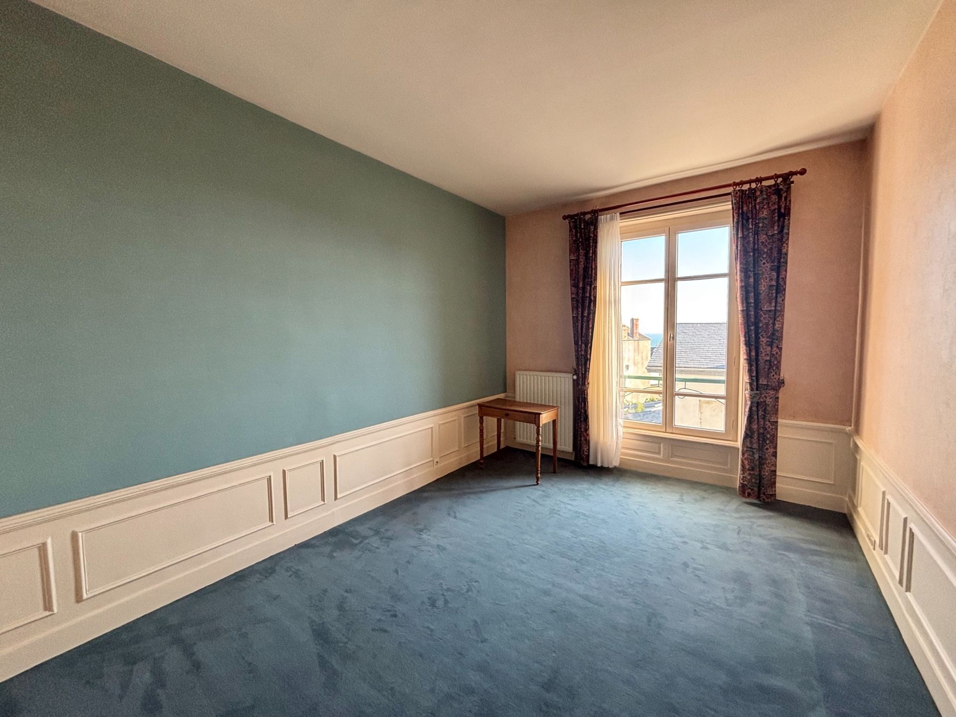 luxury house 8 Rooms for sale on GRANVILLE (50400)