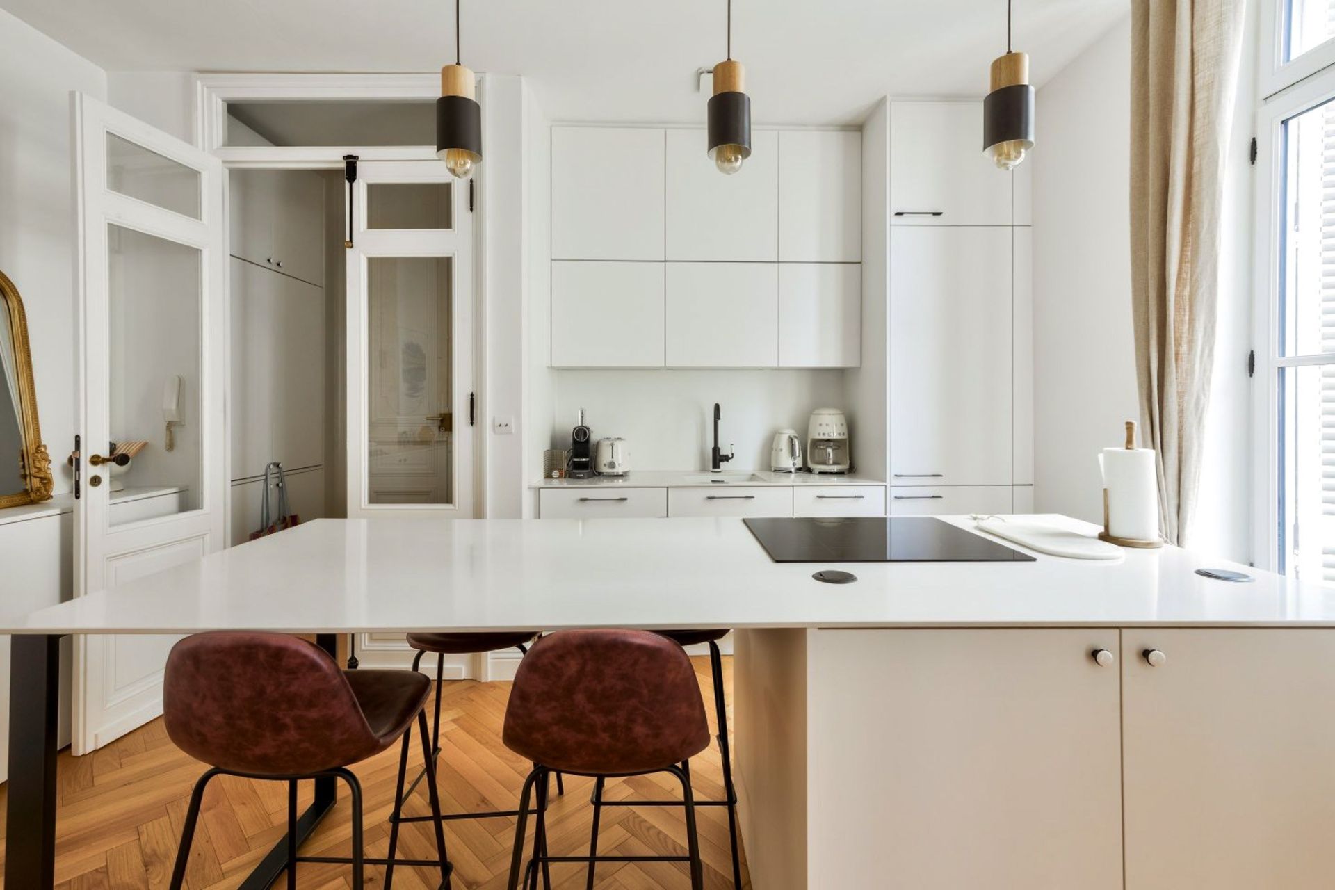 luxury apartment 3 Rooms for sale on BORDEAUX (33000)