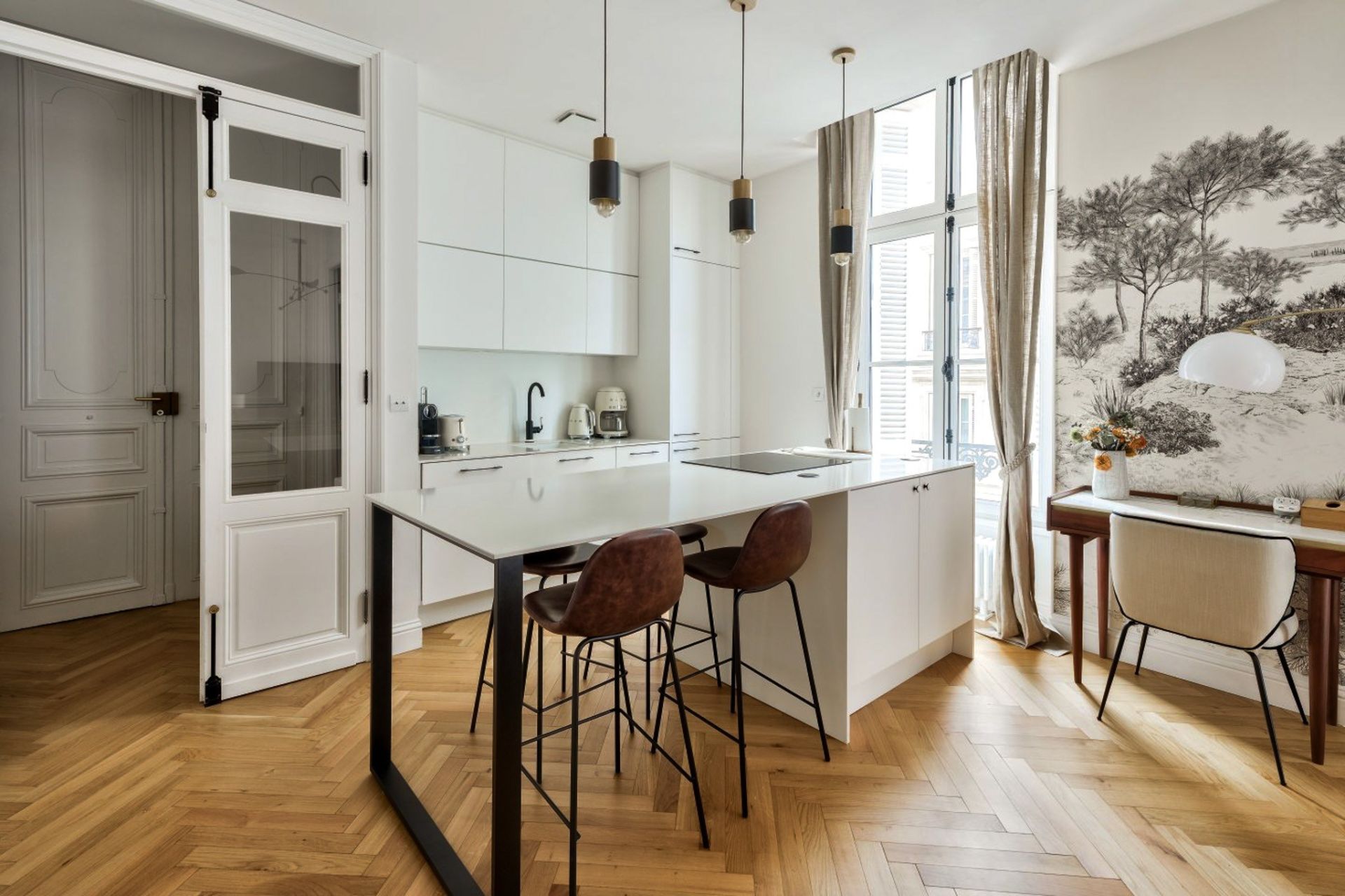 luxury apartment 3 Rooms for sale on BORDEAUX (33000)