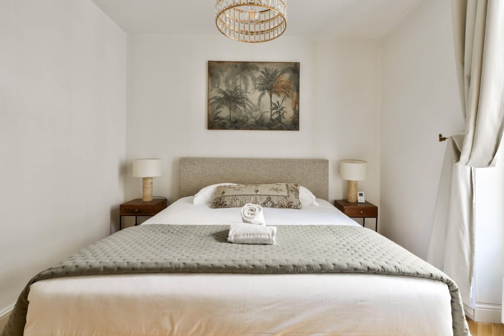 luxury apartment 3 Rooms for sale on BORDEAUX (33000)