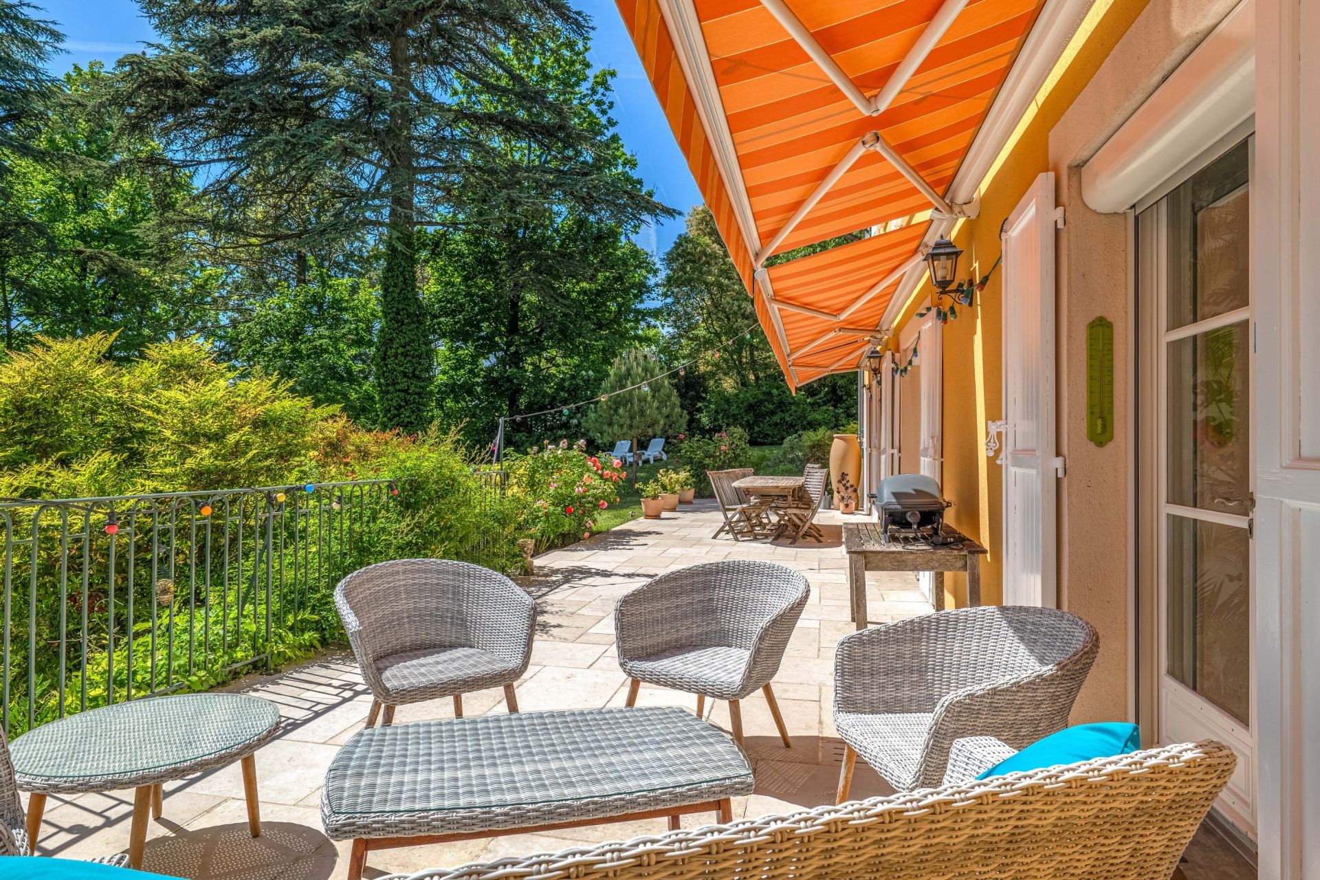 contemporary house 9 Rooms for sale on STE FOY LES LYON (69110)