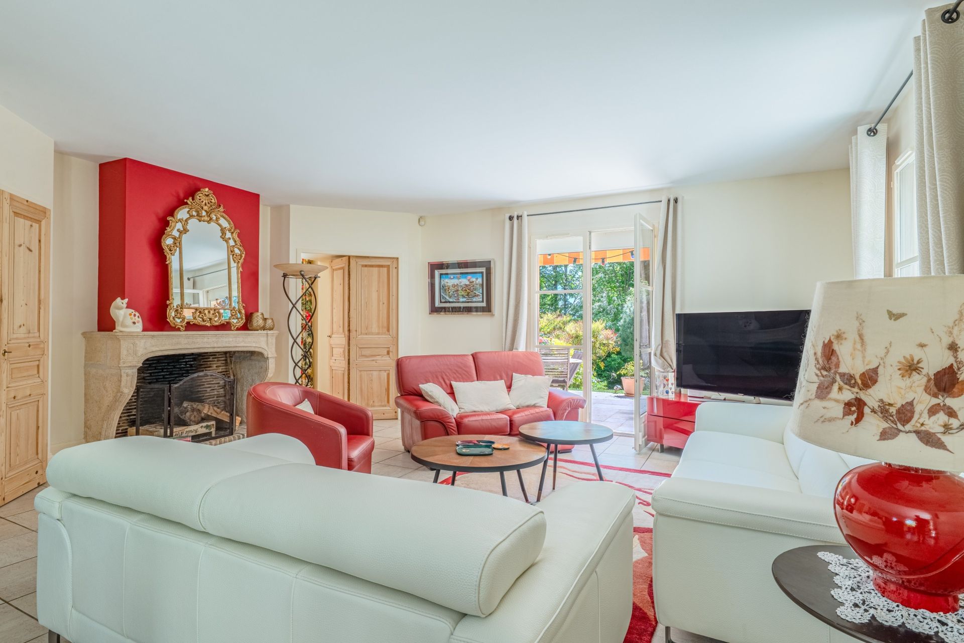 contemporary house 9 Rooms for sale on STE FOY LES LYON (69110)