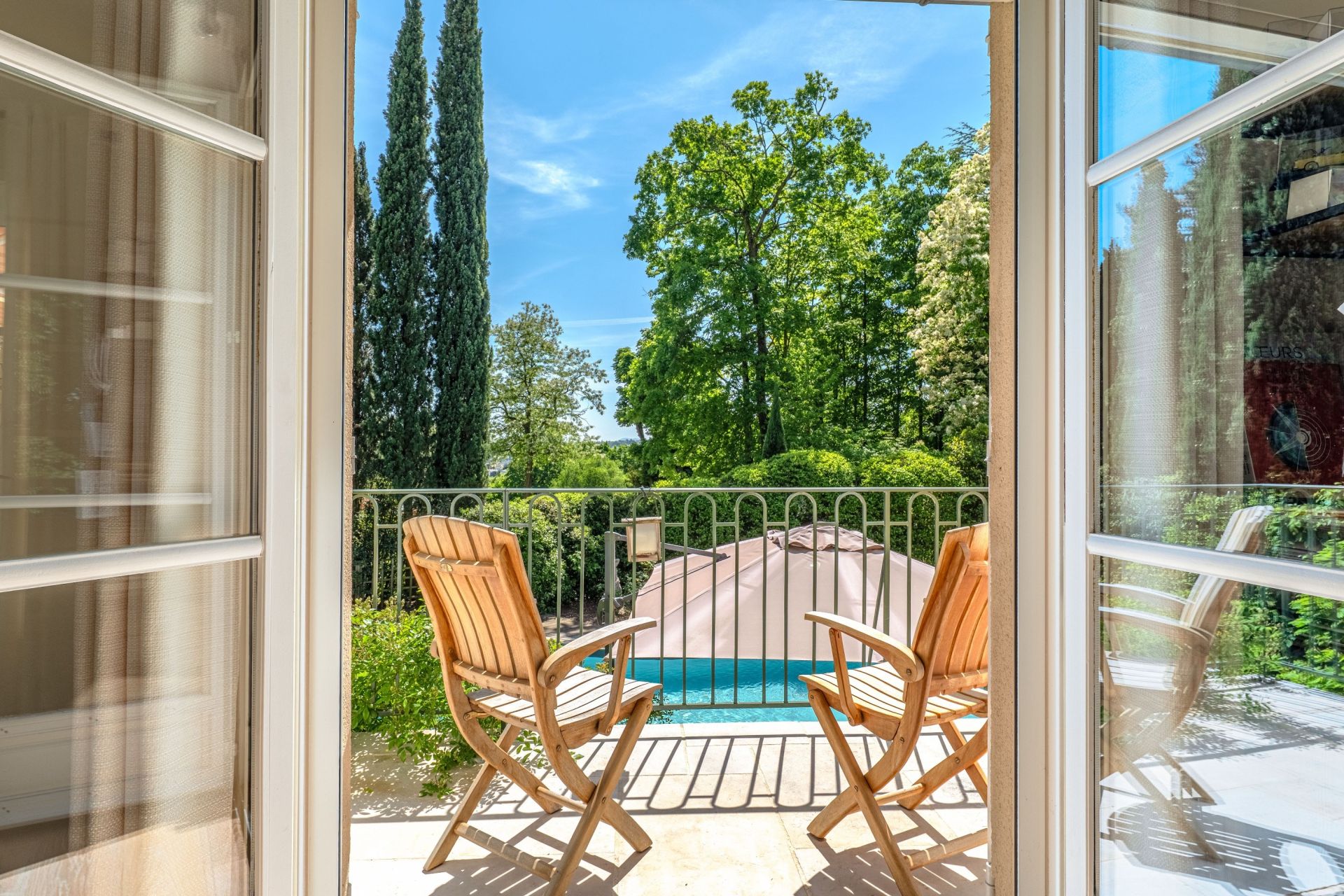 contemporary house 9 Rooms for sale on STE FOY LES LYON (69110)
