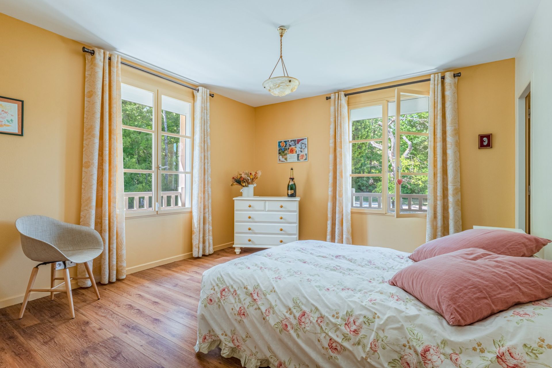 contemporary house 9 Rooms for sale on STE FOY LES LYON (69110)
