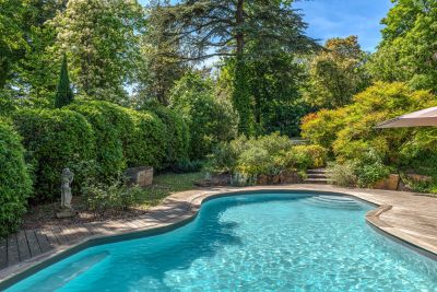 Sale Contemporary house Sainte-Foy-lès-Lyon 9&nbsp;Rooms 338&nbsp;m²